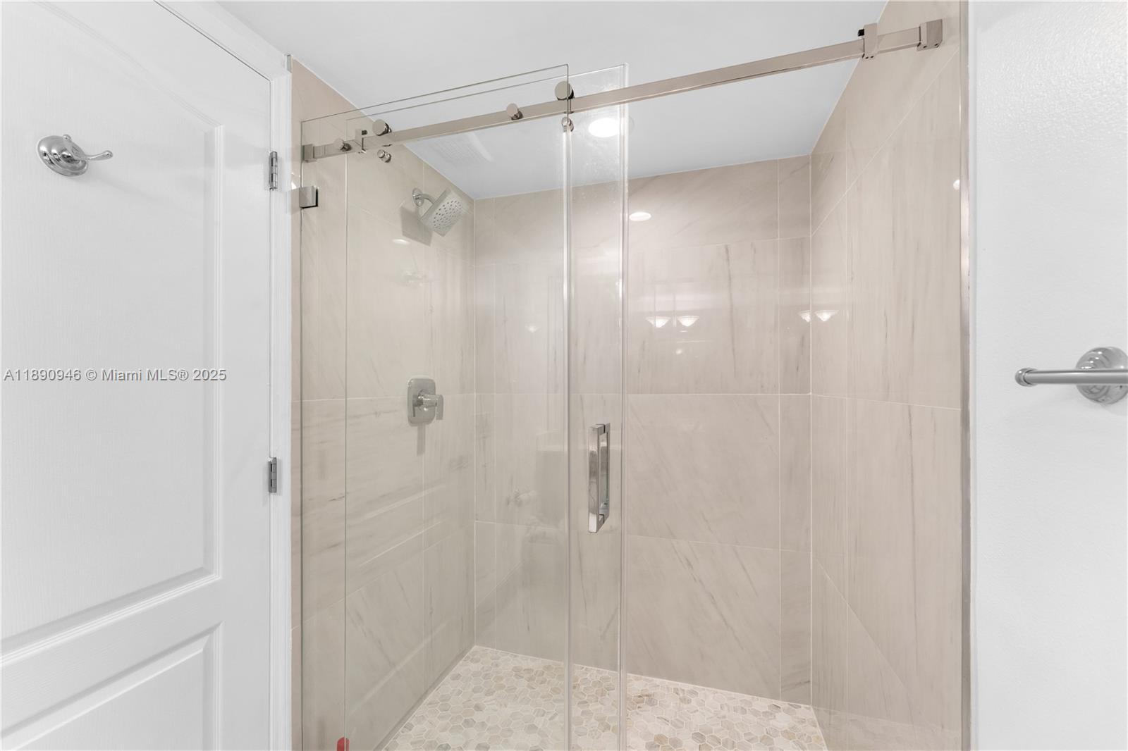 1800 Sunset Harbour Dr #1007, Miami Beach FL 33139