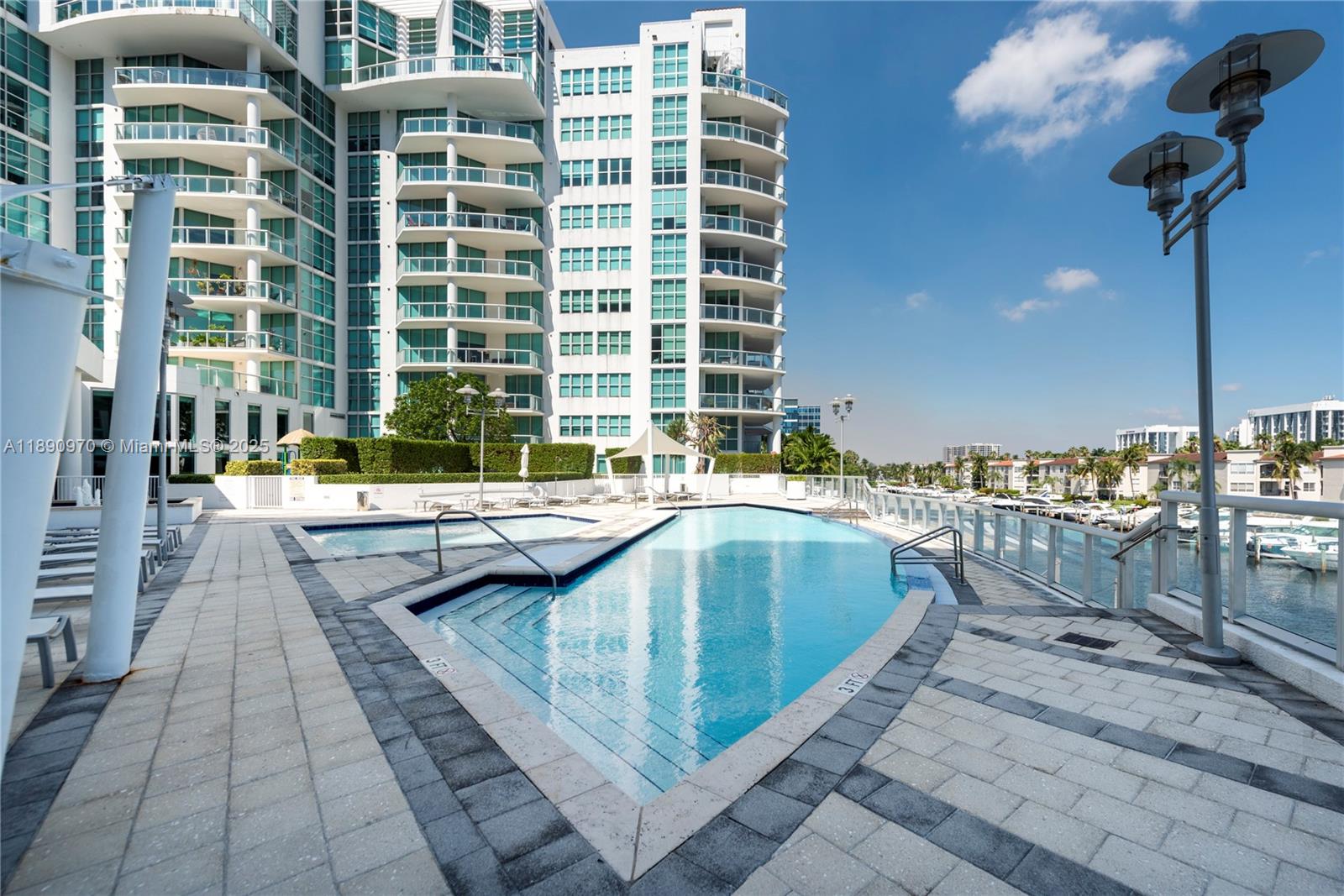 3131 NE 188th St #2-808, Aventura FL 33180
