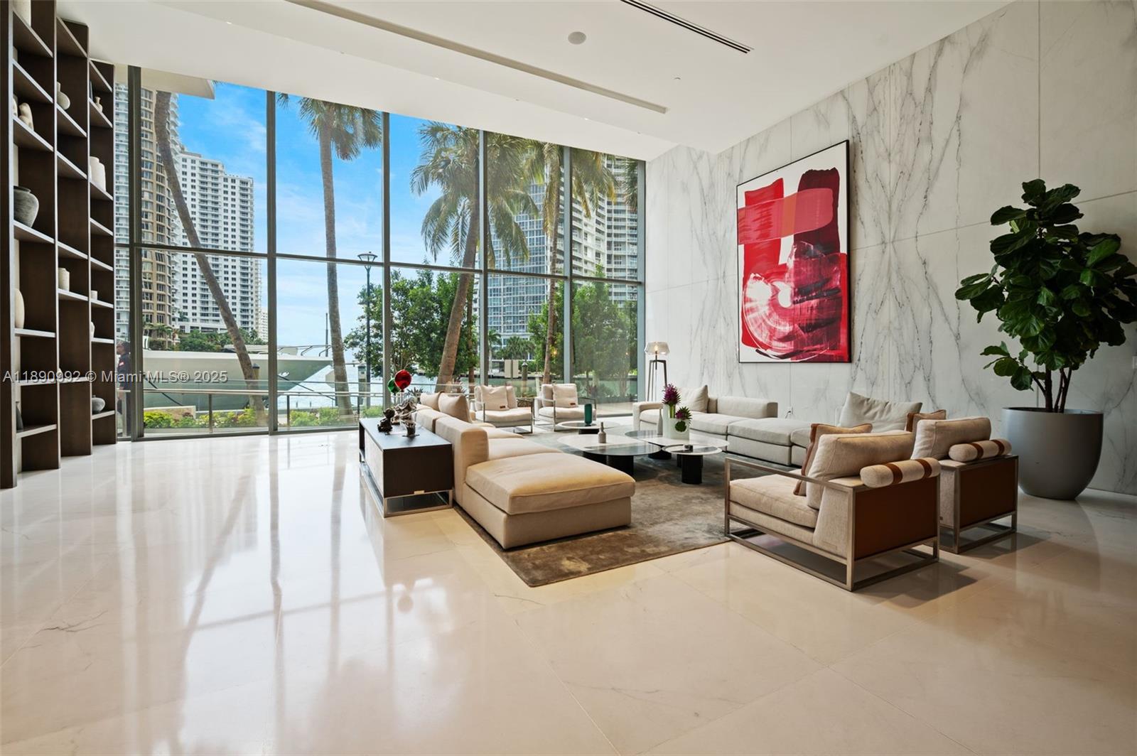300 Biscayne Boulevard Way #5207W, Miami FL 33131