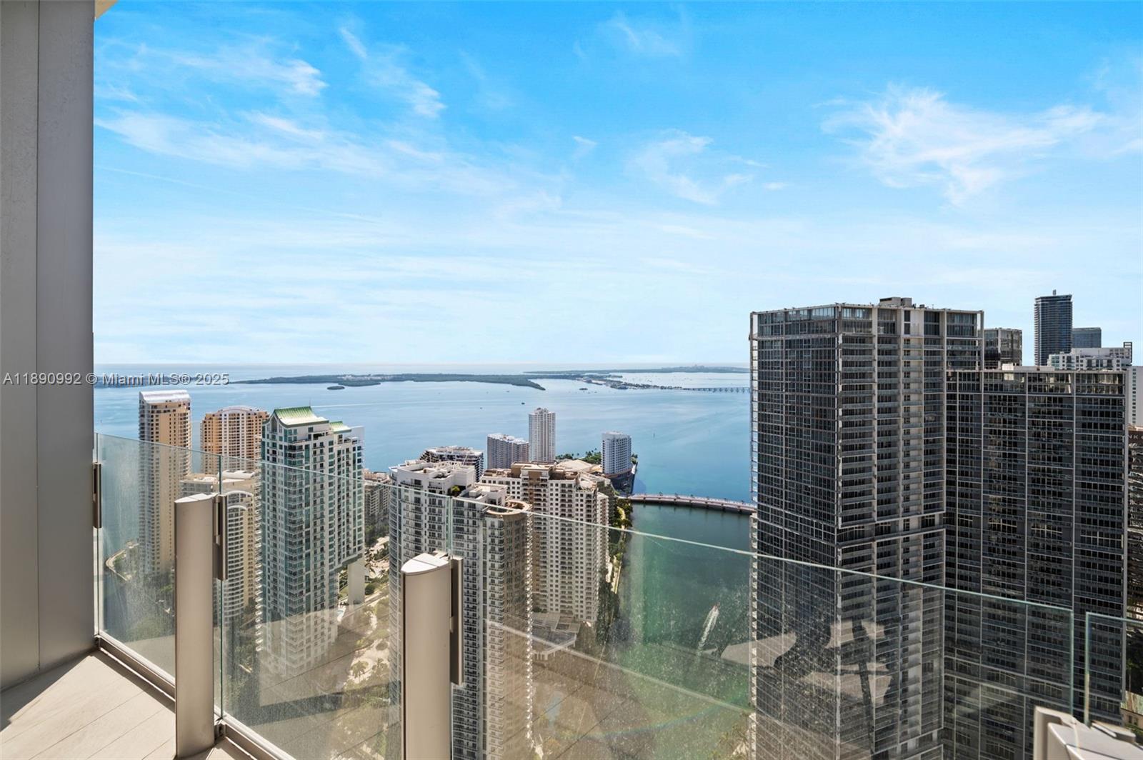 300 Biscayne Boulevard Way #5207W, Miami FL 33131