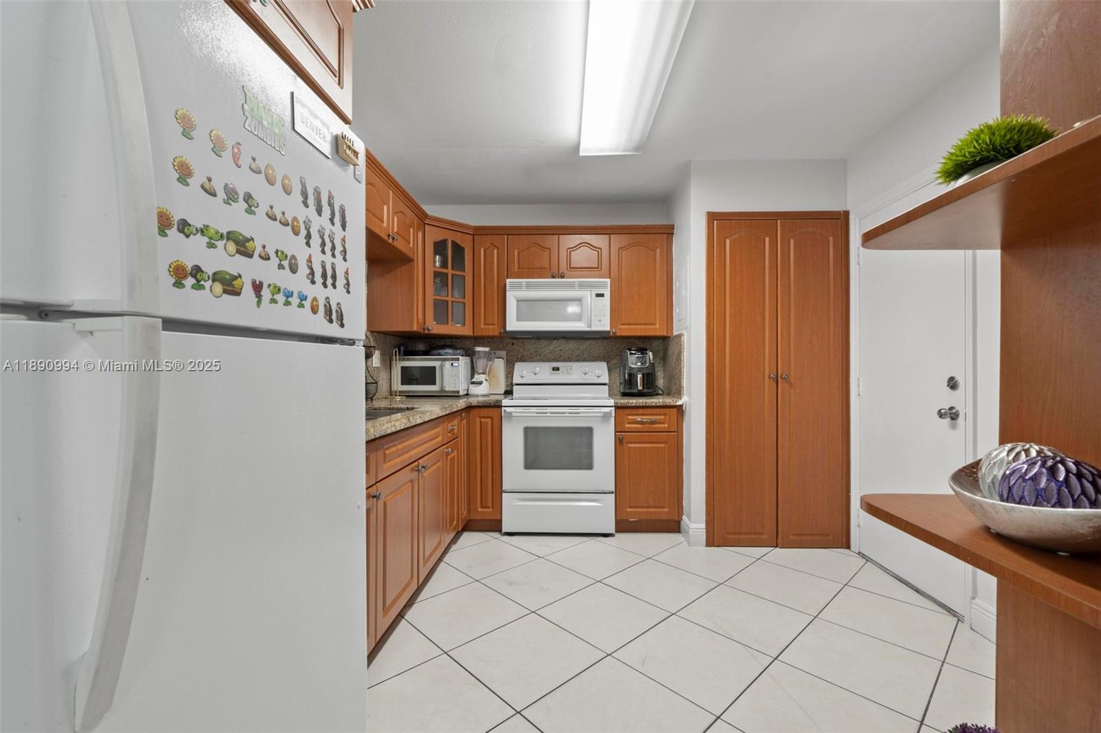 1800 W 54th St #109, Hialeah FL 33012