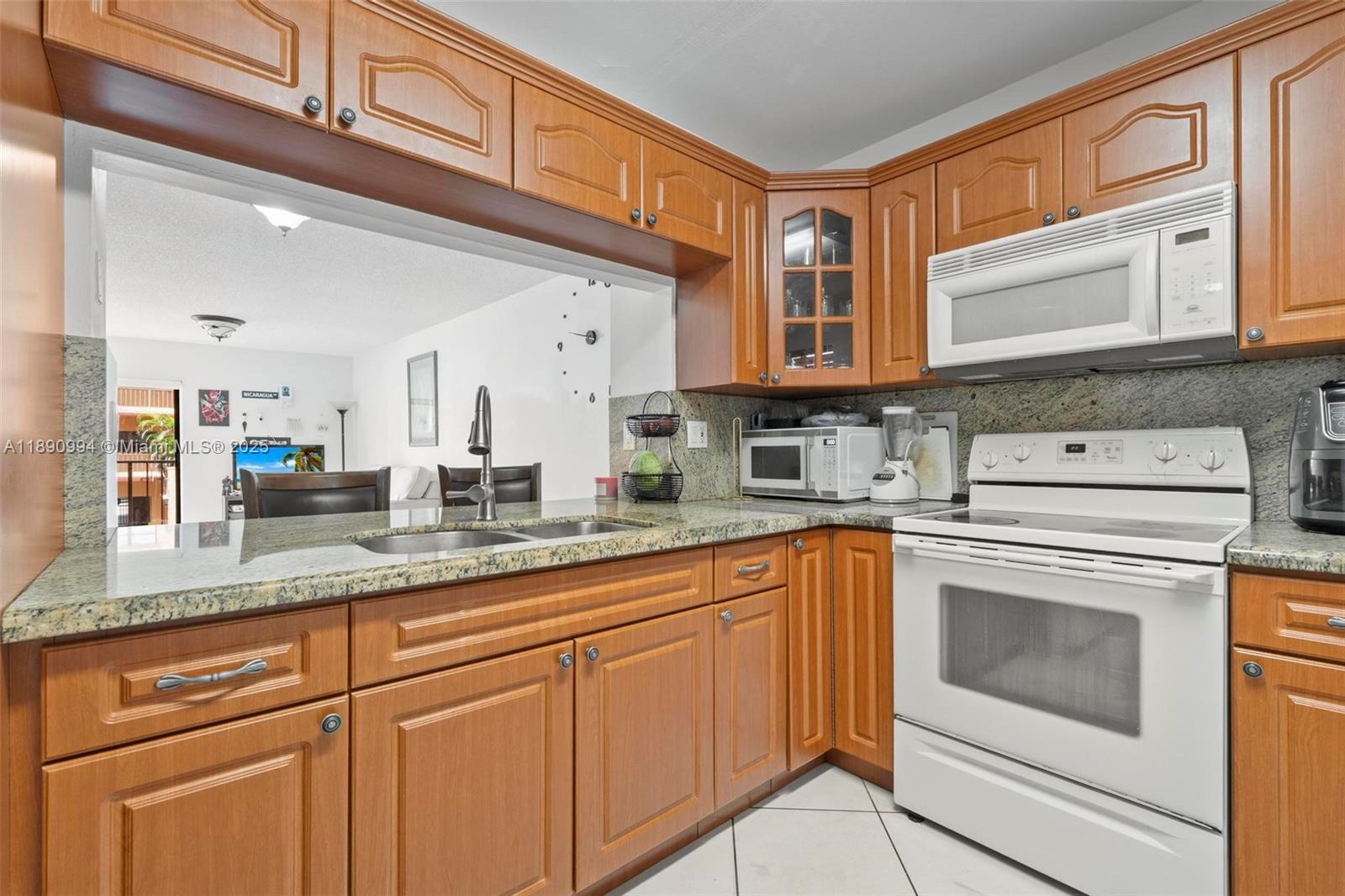 1800 W 54th St #109, Hialeah FL 33012