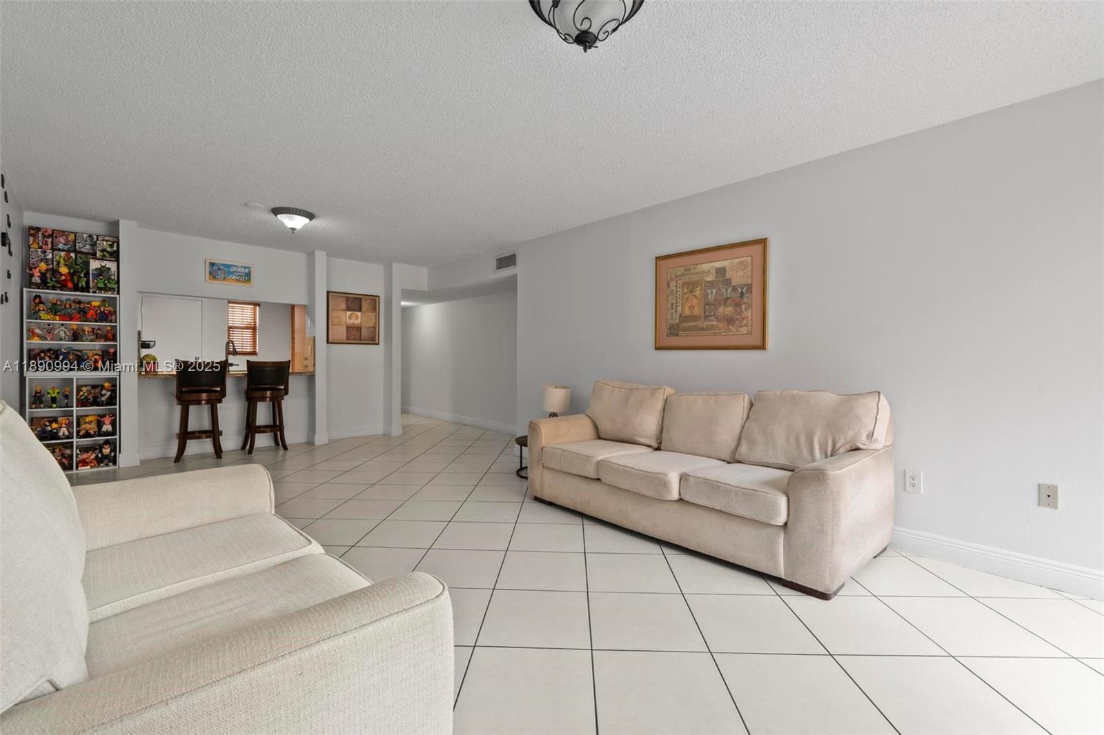 1800 W 54th St #109, Hialeah FL 33012