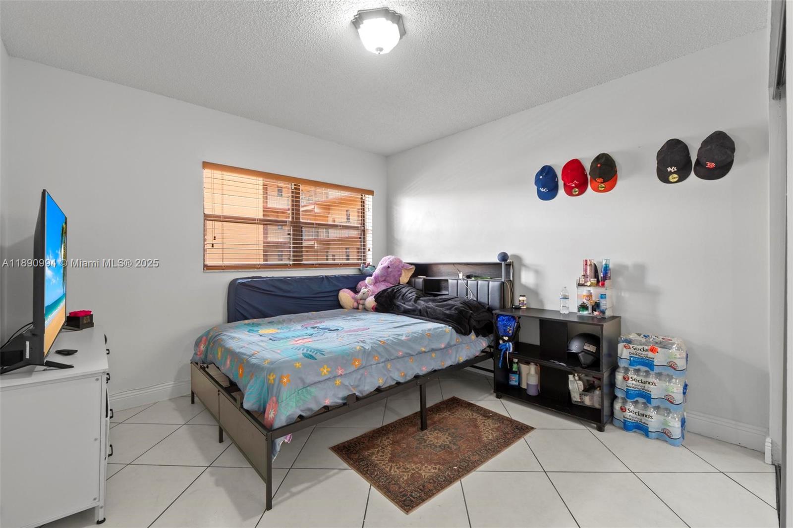 1800 W 54th St #109, Hialeah FL 33012