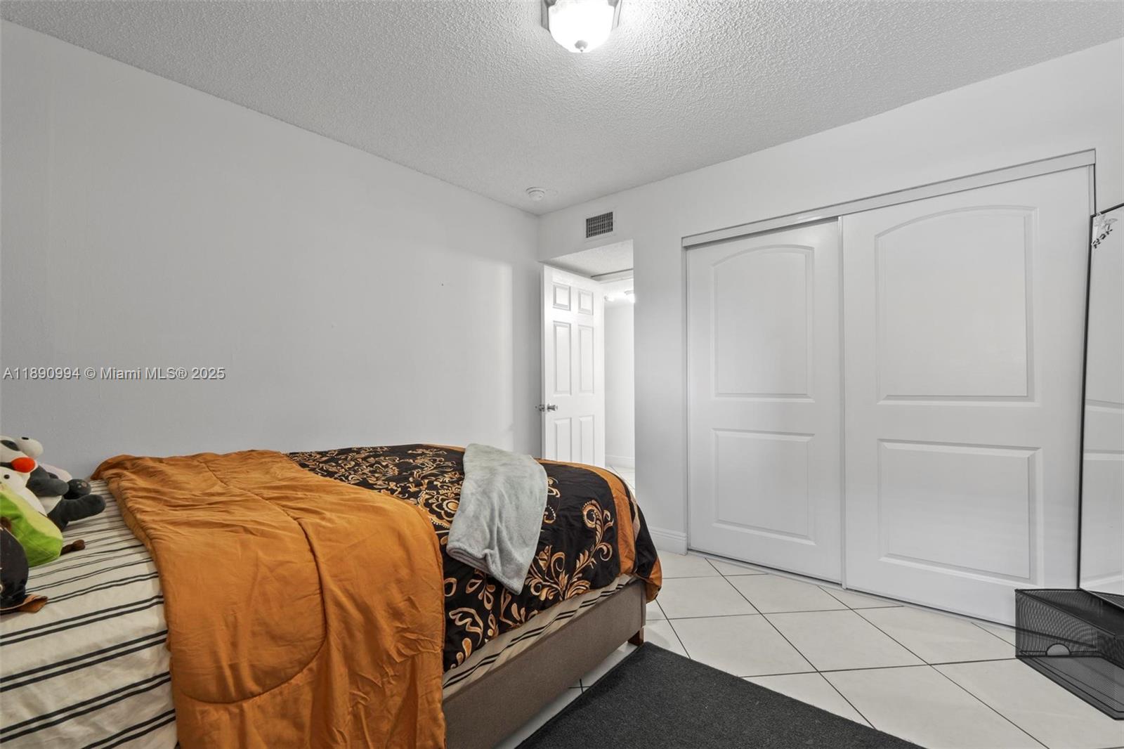 1800 W 54th St #109, Hialeah FL 33012