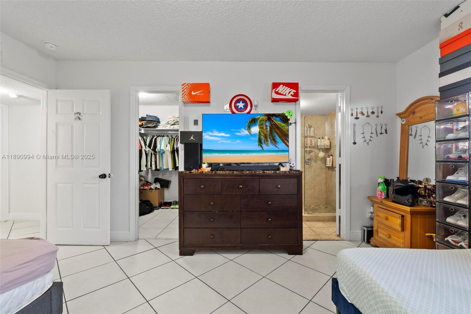 1800 W 54th St #109, Hialeah FL 33012