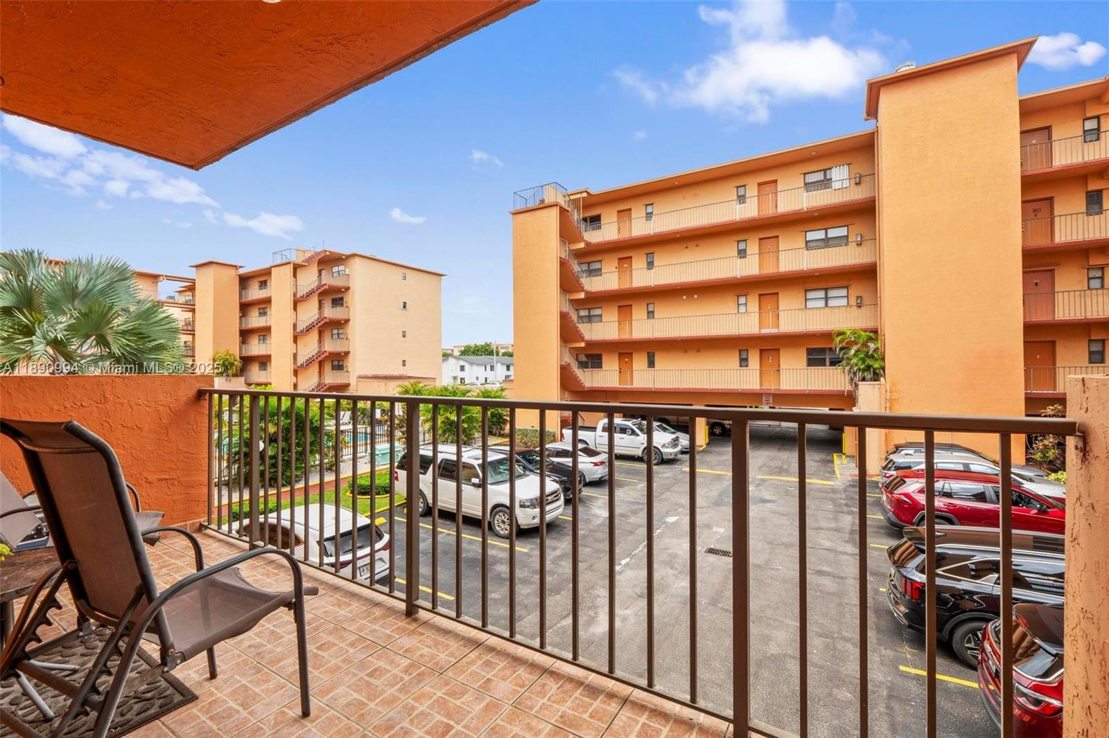 1800 W 54th St #109, Hialeah FL 33012