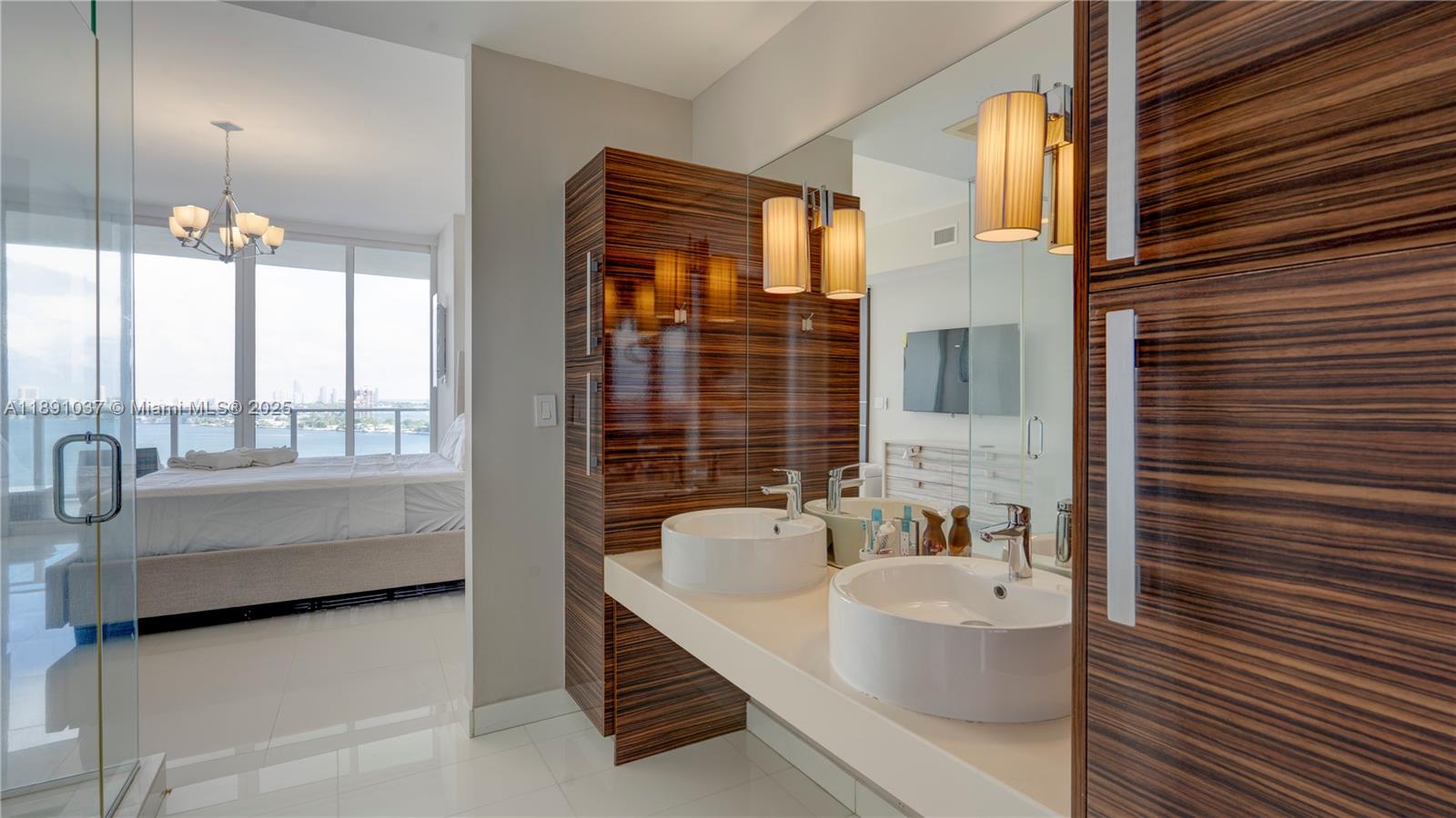 2020 N Bayshore Dr #1905, Miami FL 33137