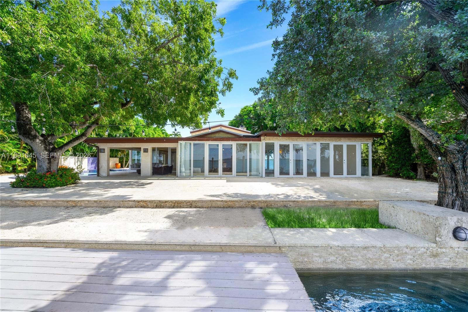 444 W Rivo Alto Dr, Miami Beach FL 33139