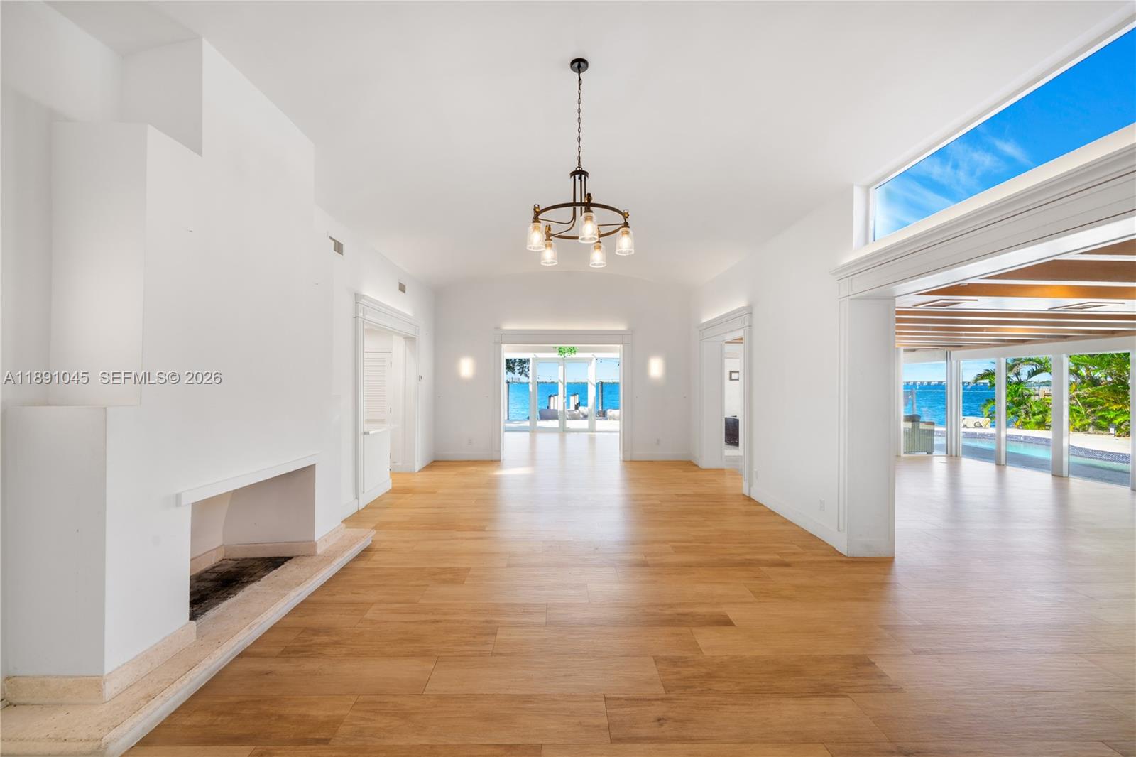 444 W Rivo Alto Dr, Miami Beach FL 33139