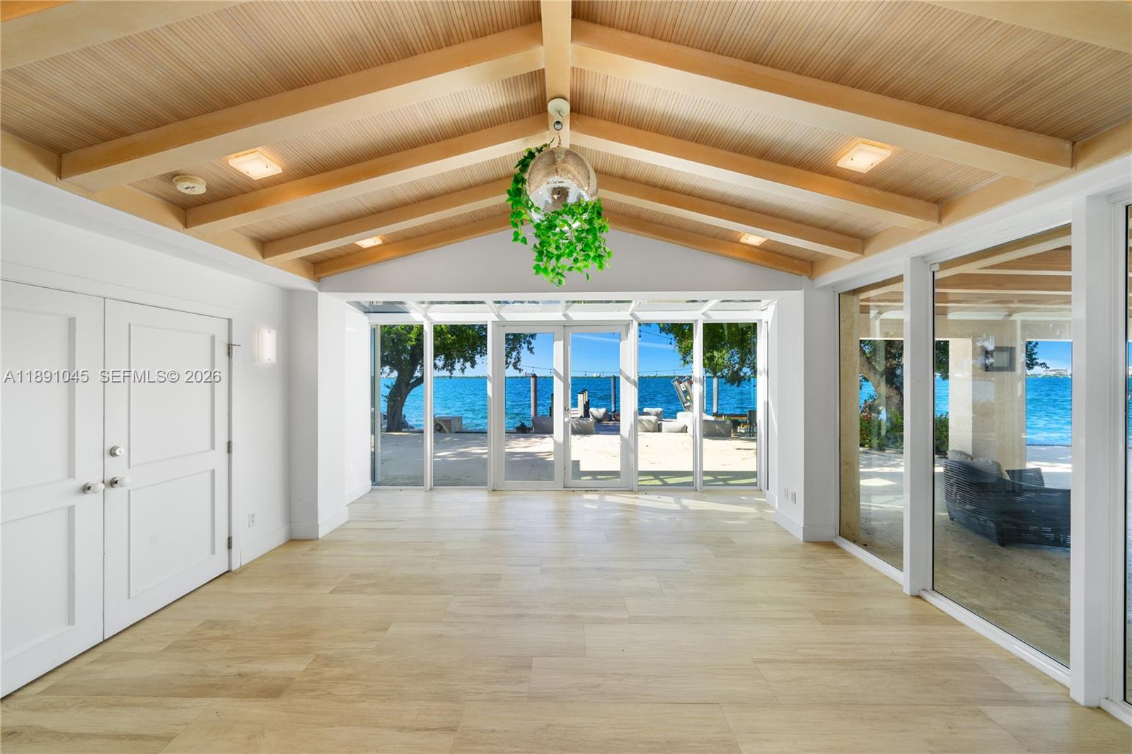 444 W Rivo Alto Dr, Miami Beach FL 33139