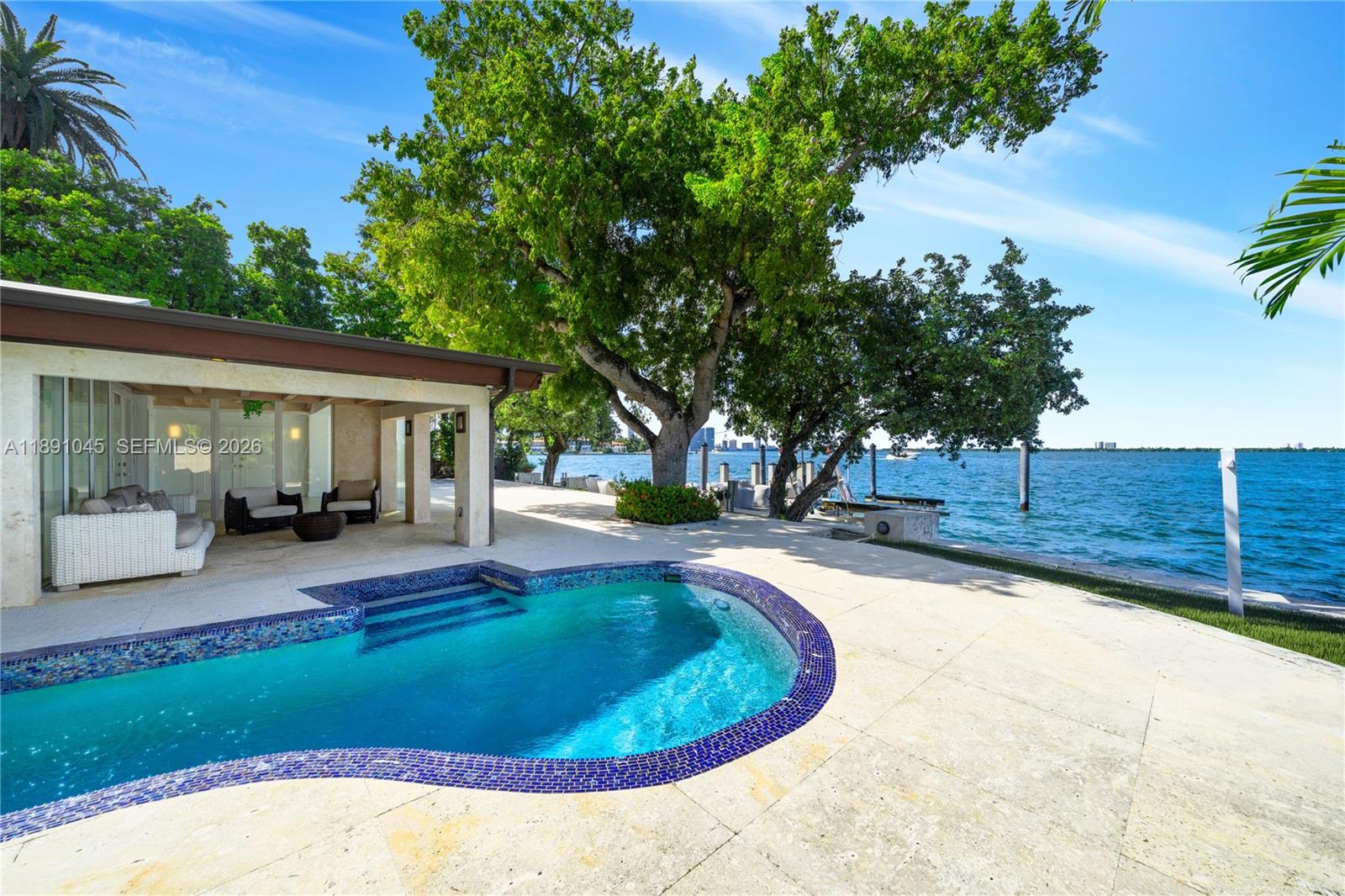 444 W Rivo Alto Dr, Miami Beach FL 33139