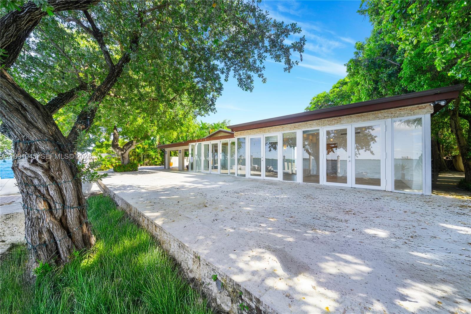 444 W Rivo Alto Dr, Miami Beach FL 33139