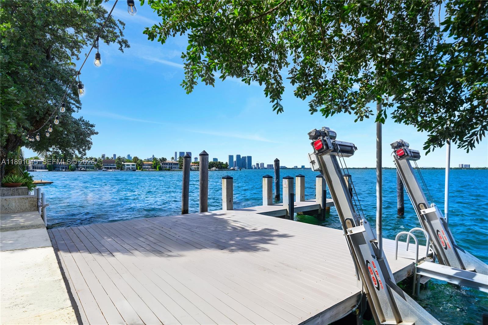 444 W Rivo Alto Dr, Miami Beach FL 33139