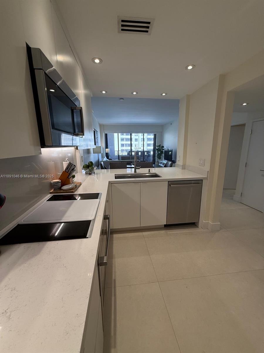 201 Crandon Blvd #632, Key Biscayne FL 33149