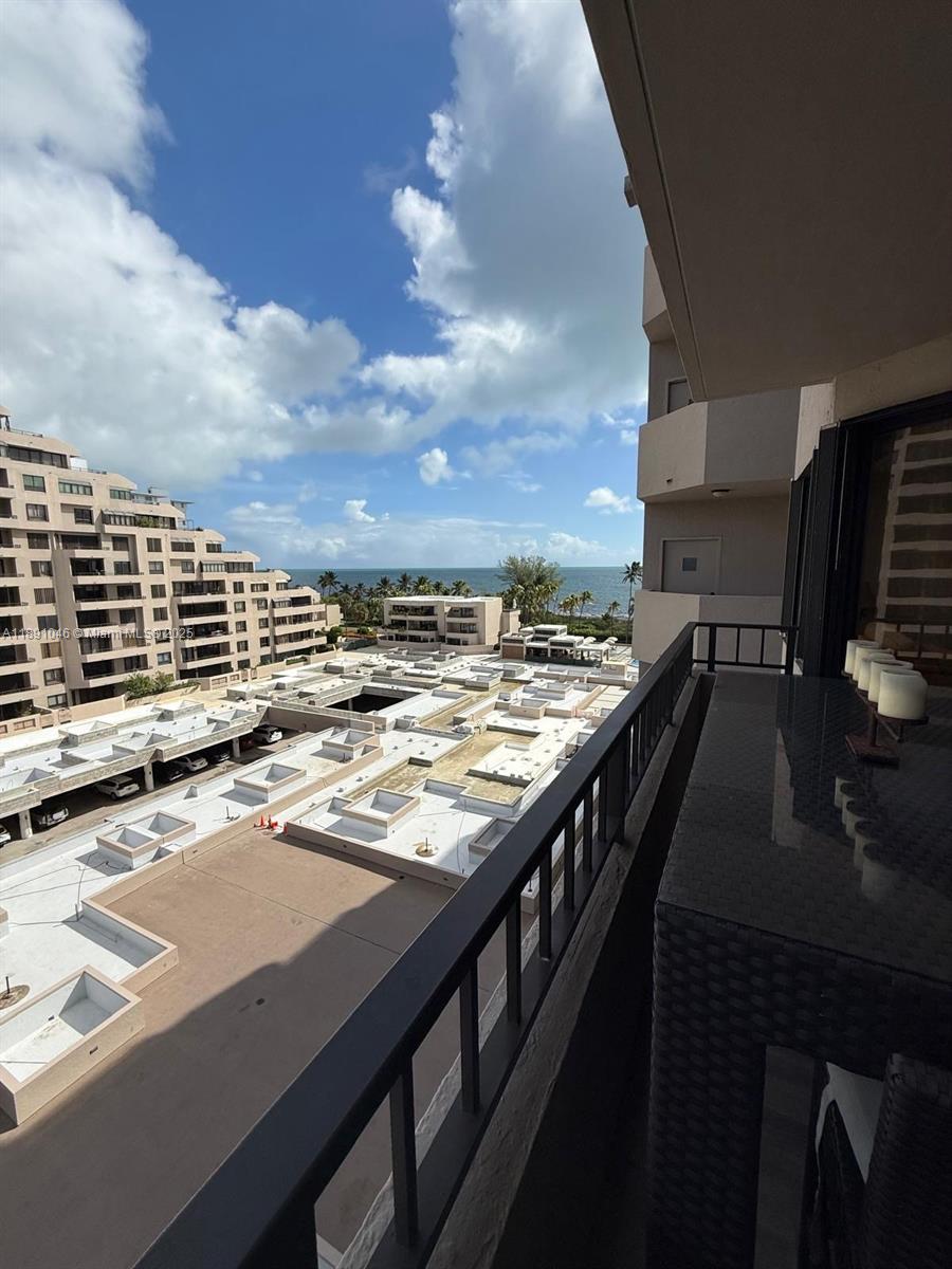 201 Crandon Blvd #632, Key Biscayne FL 33149