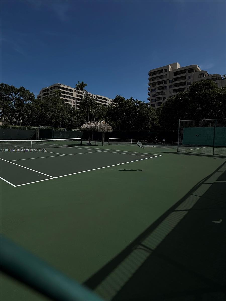201 Crandon Blvd #632, Key Biscayne FL 33149