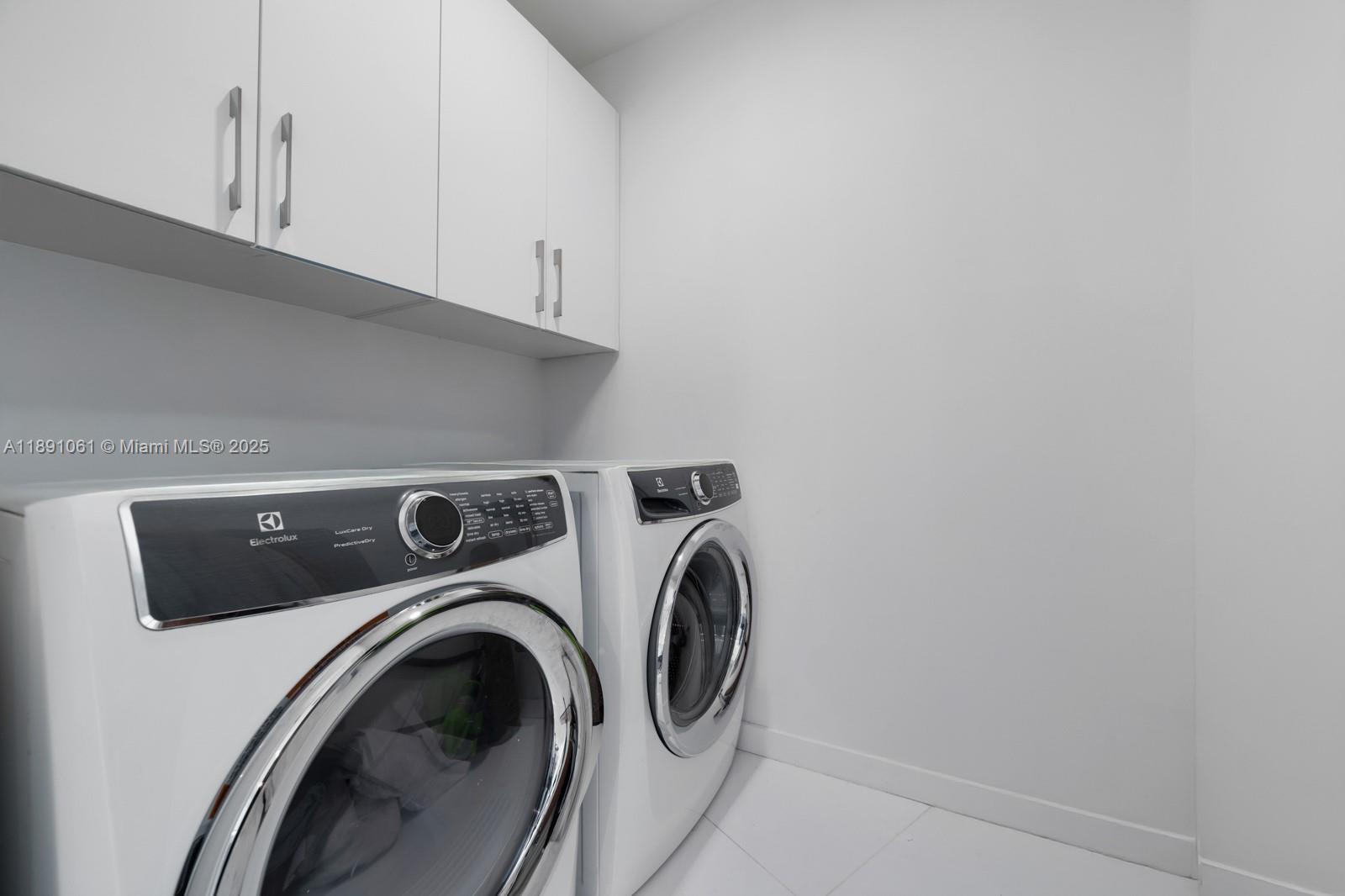 851 NE 1st Ave #4403, Miami FL 33132