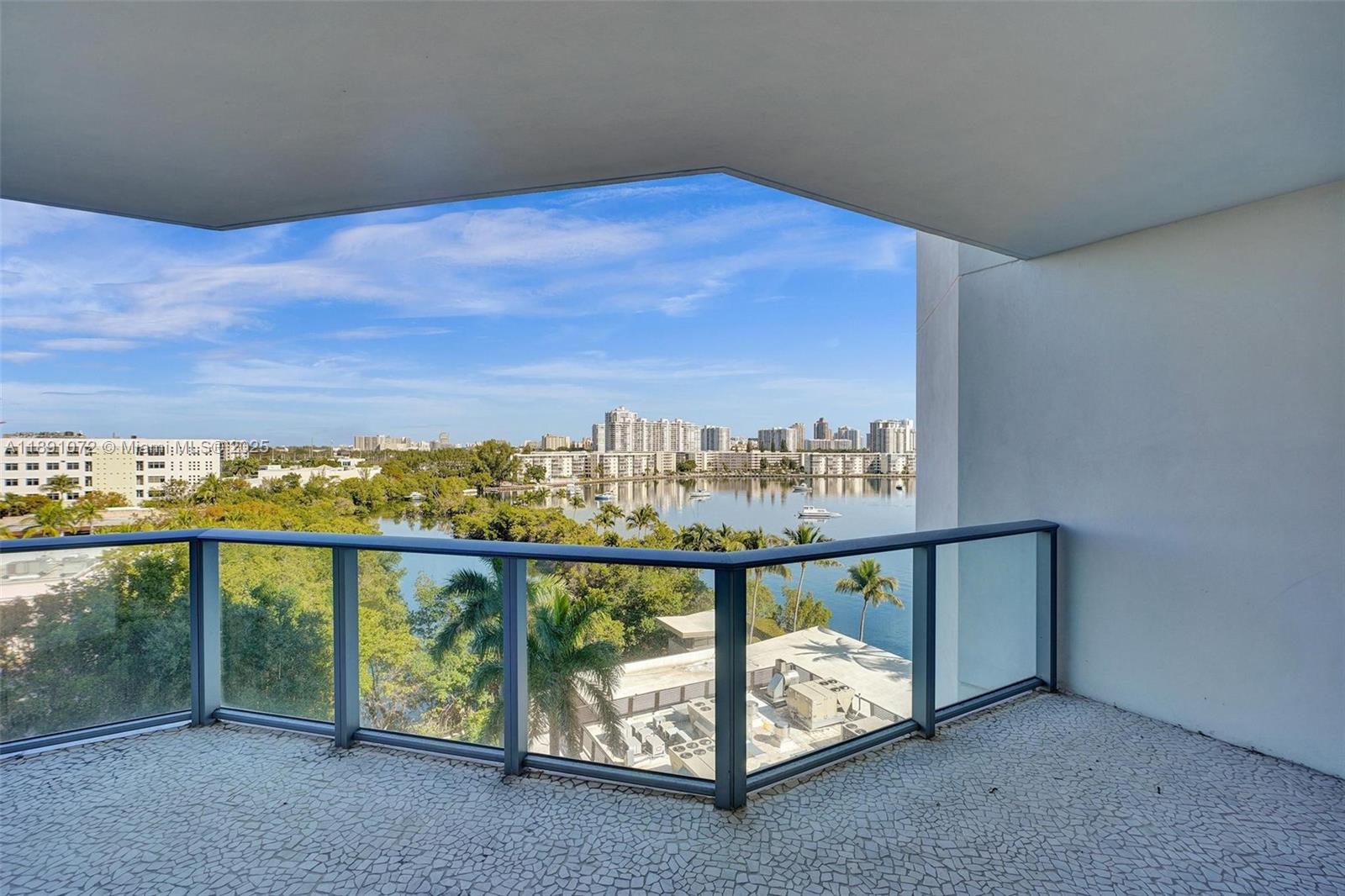17301 Biscayne Blvd #708, North Miami Beach FL 33160