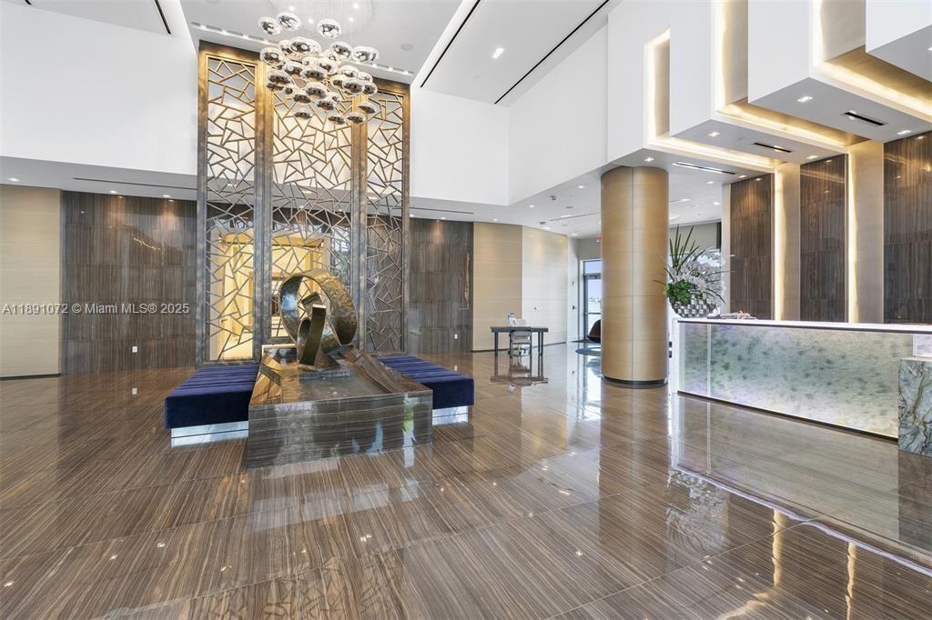 17301 Biscayne Blvd #708, North Miami Beach FL 33160