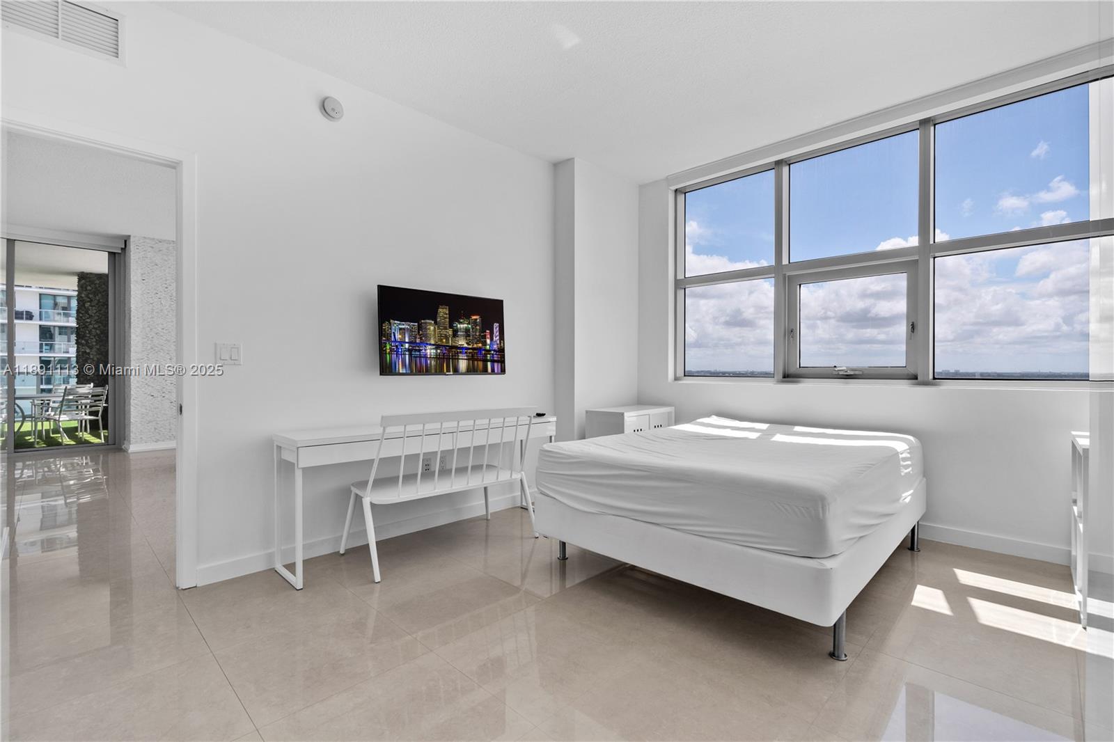 3301 NE 1st Ave #H1801, Miami FL 33137