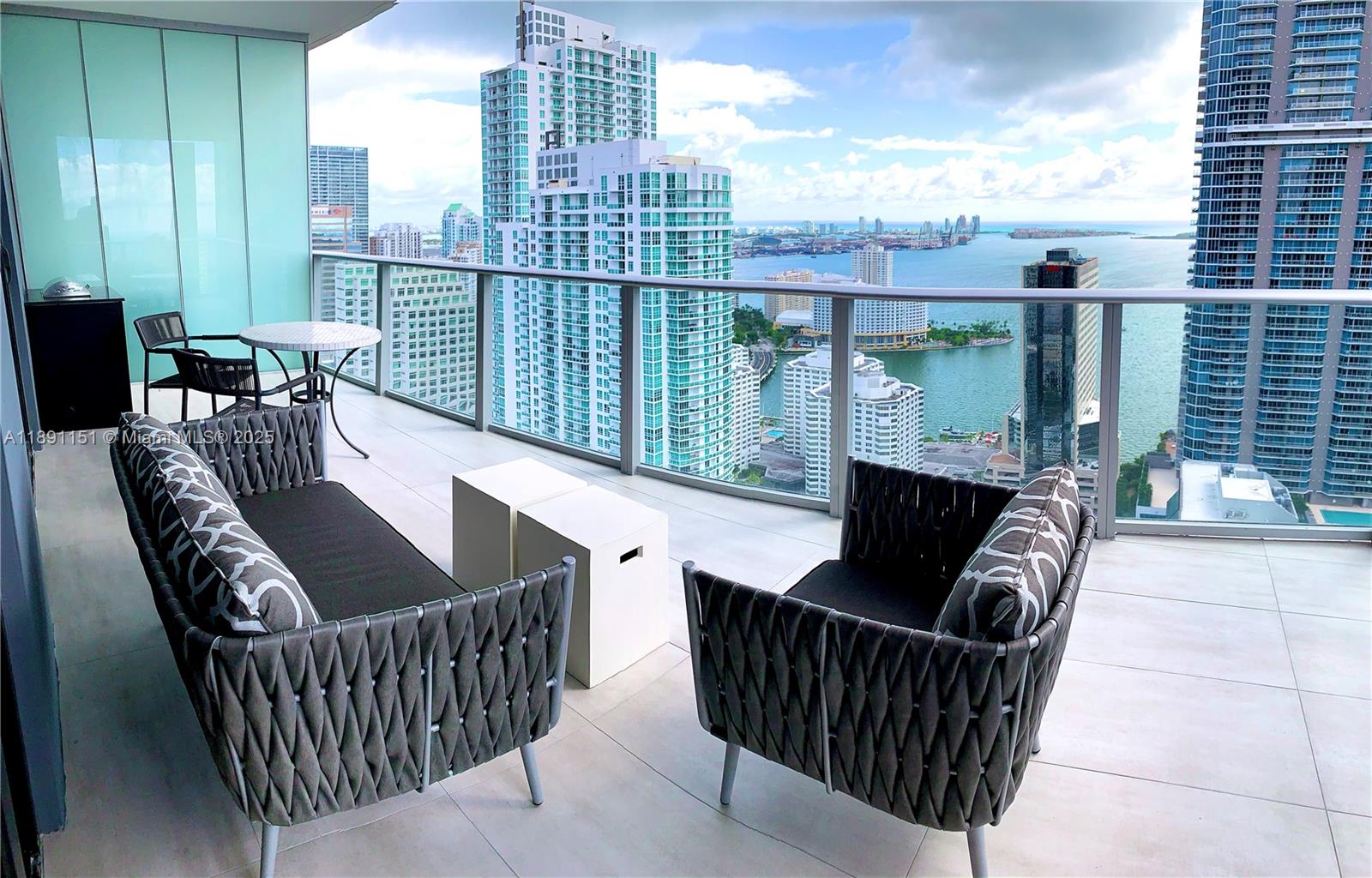 1010 Brickell Ave #4205, Miami FL 33131