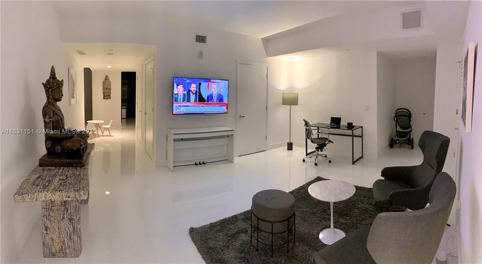 1010 Brickell Ave #4205, Miami FL 33131