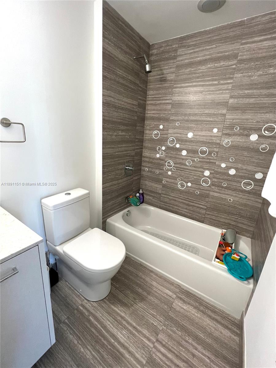 1010 Brickell Ave #4205, Miami FL 33131