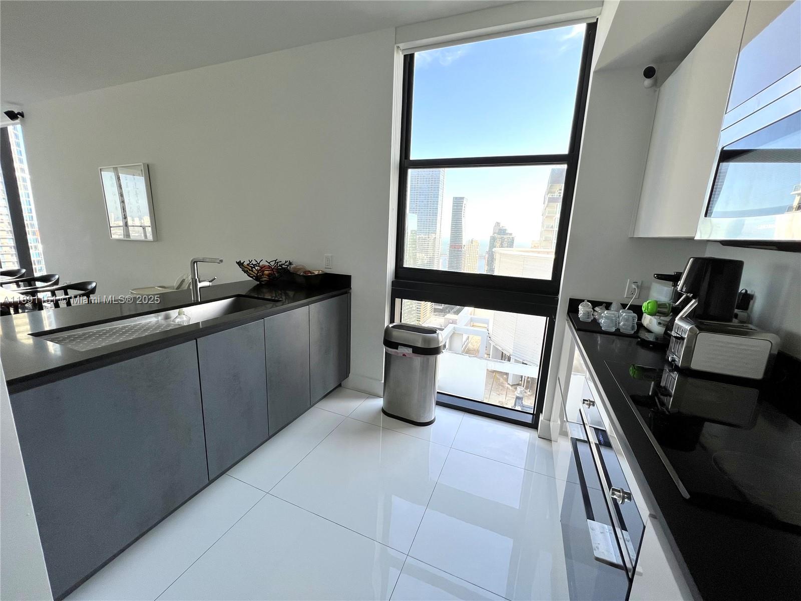 1010 Brickell Ave #4205, Miami FL 33131