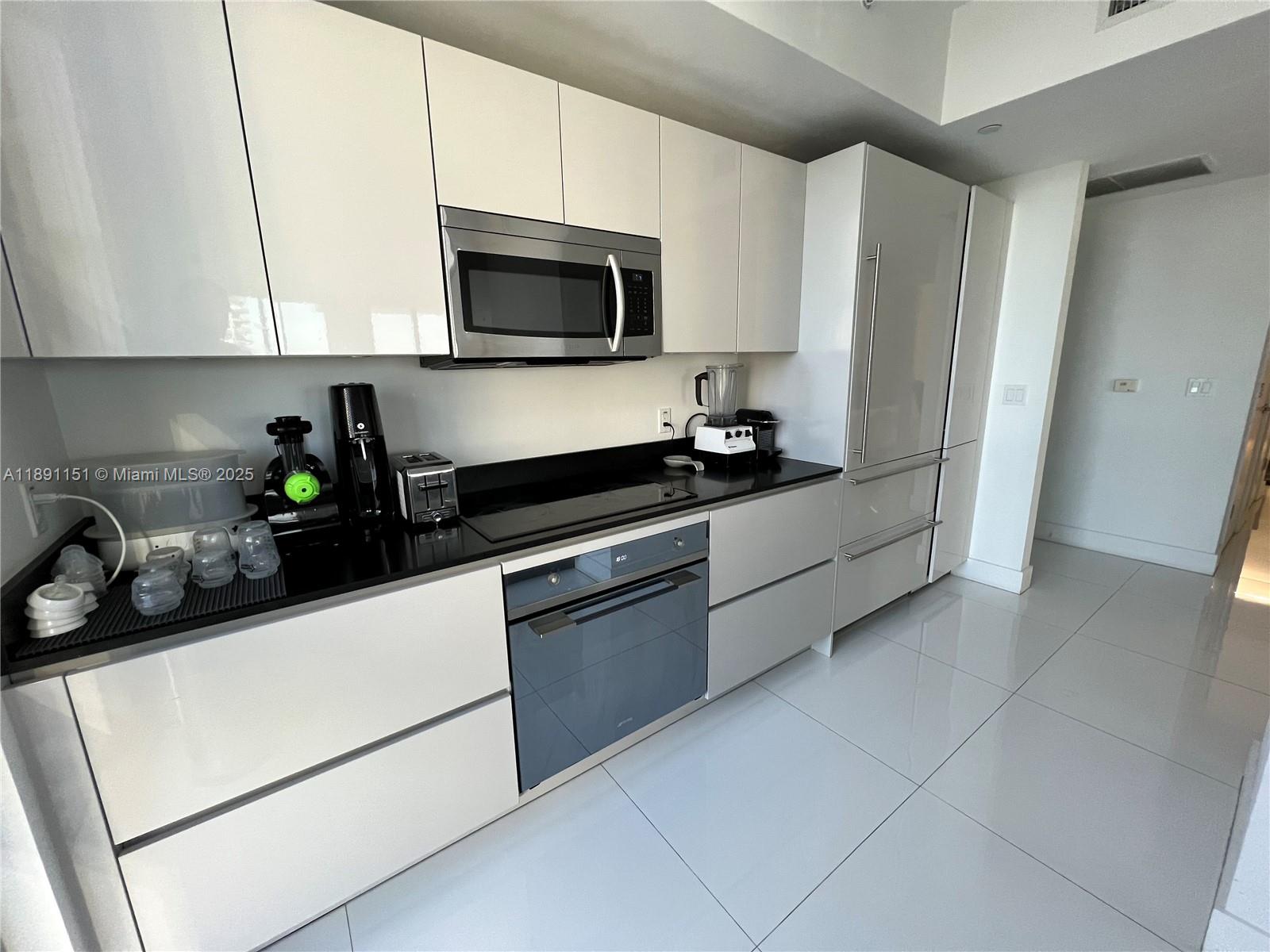 1010 Brickell Ave #4205, Miami FL 33131