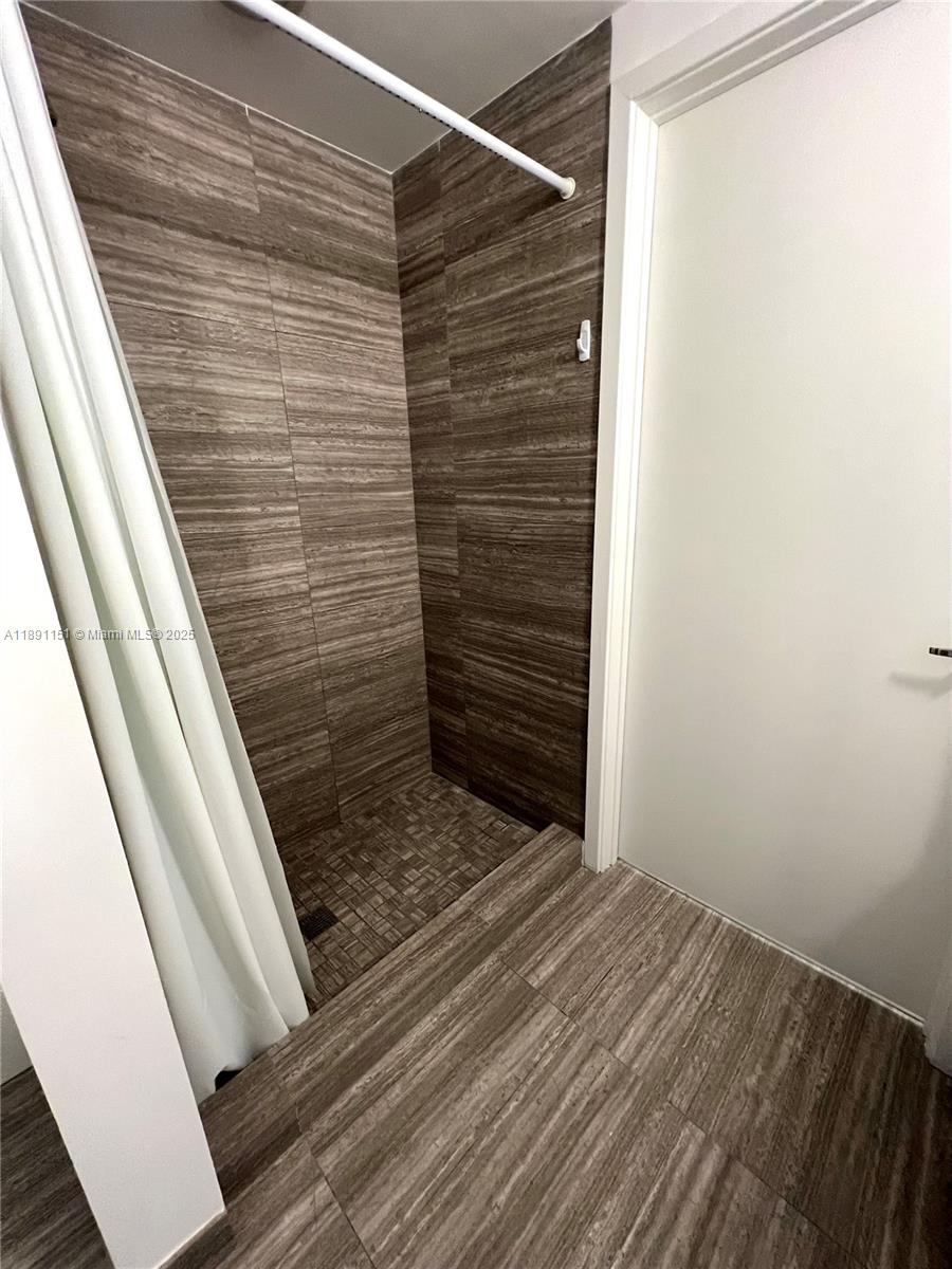 1010 Brickell Ave #4205, Miami FL 33131