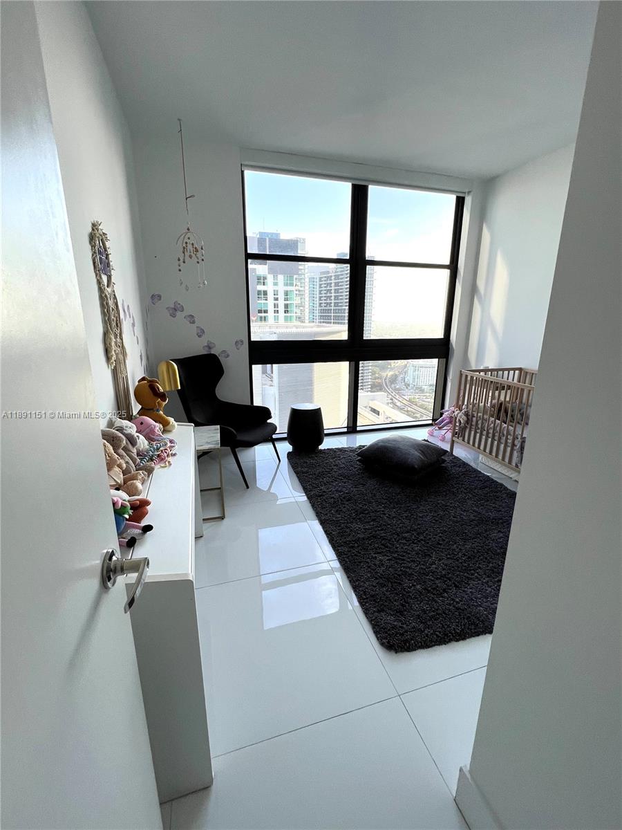 1010 Brickell Ave #4205, Miami FL 33131