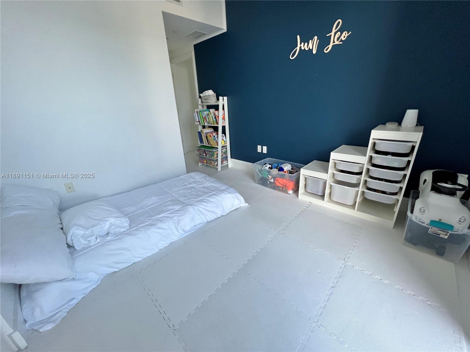 1010 Brickell Ave #4205, Miami FL 33131
