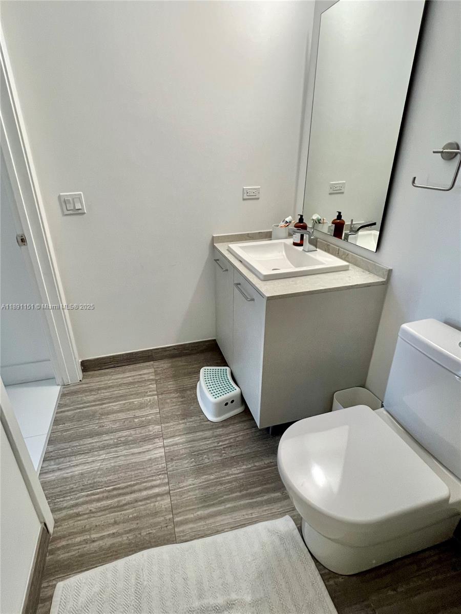 1010 Brickell Ave #4205, Miami FL 33131