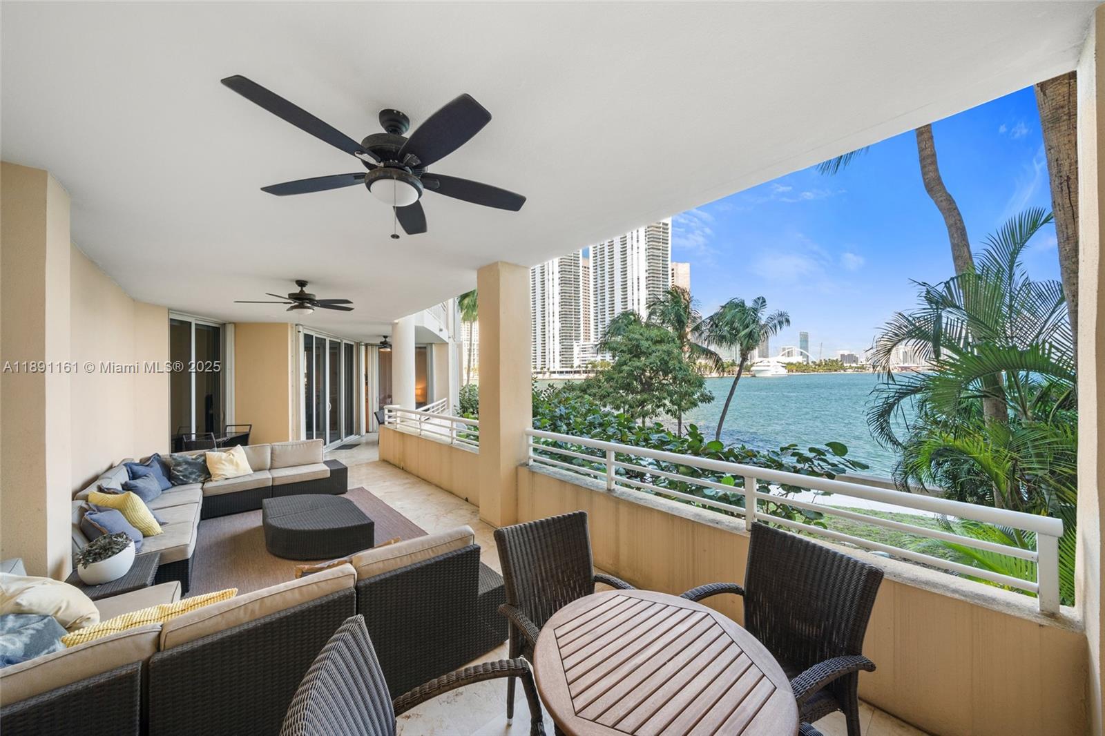848 Brickell Key Dr #201, Miami FL 33131