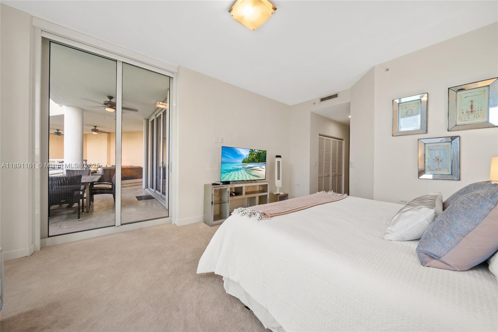 848 Brickell Key Dr #201, Miami FL 33131