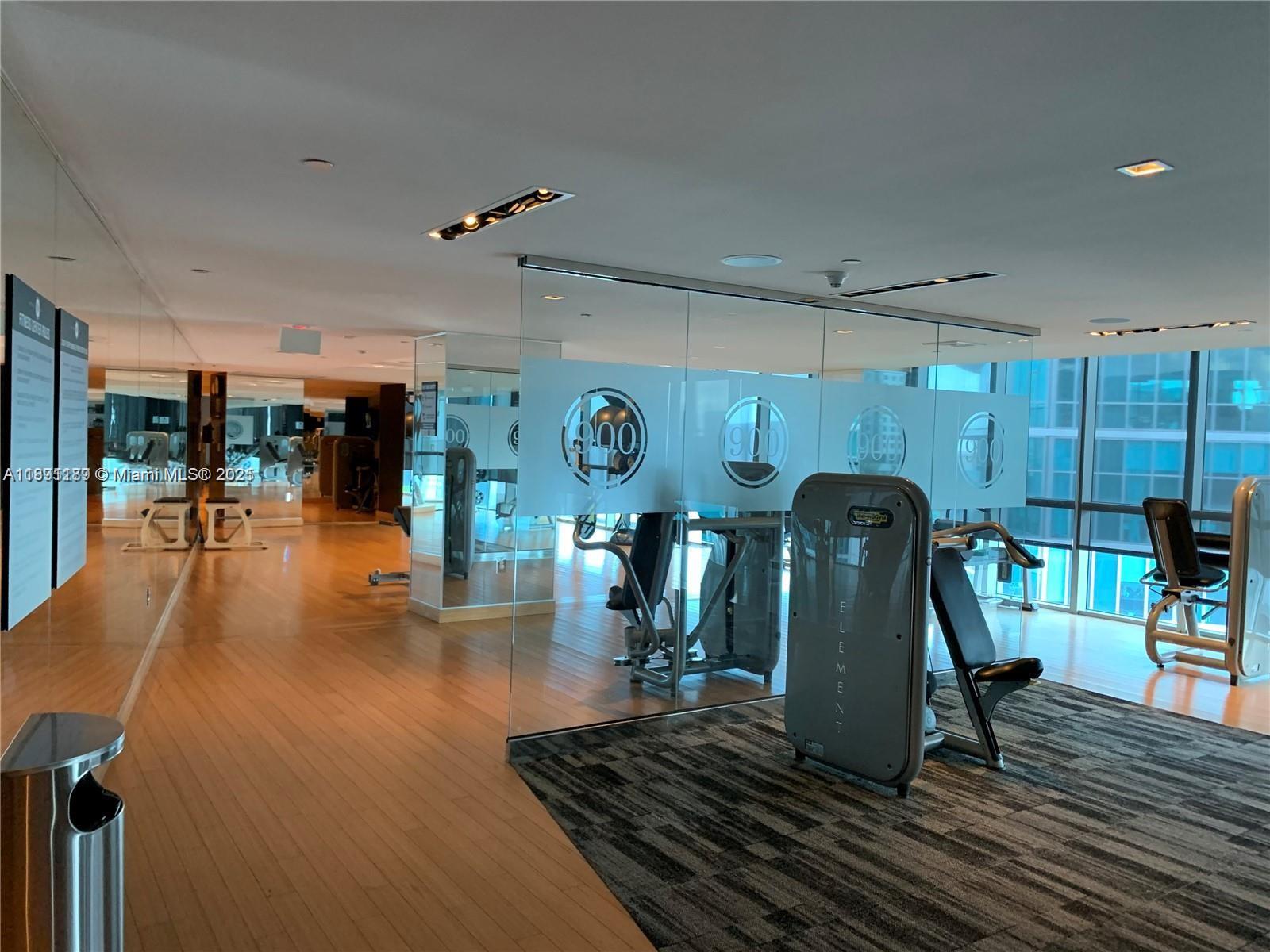 900 Biscayne Blvd #2005, Miami FL 33132