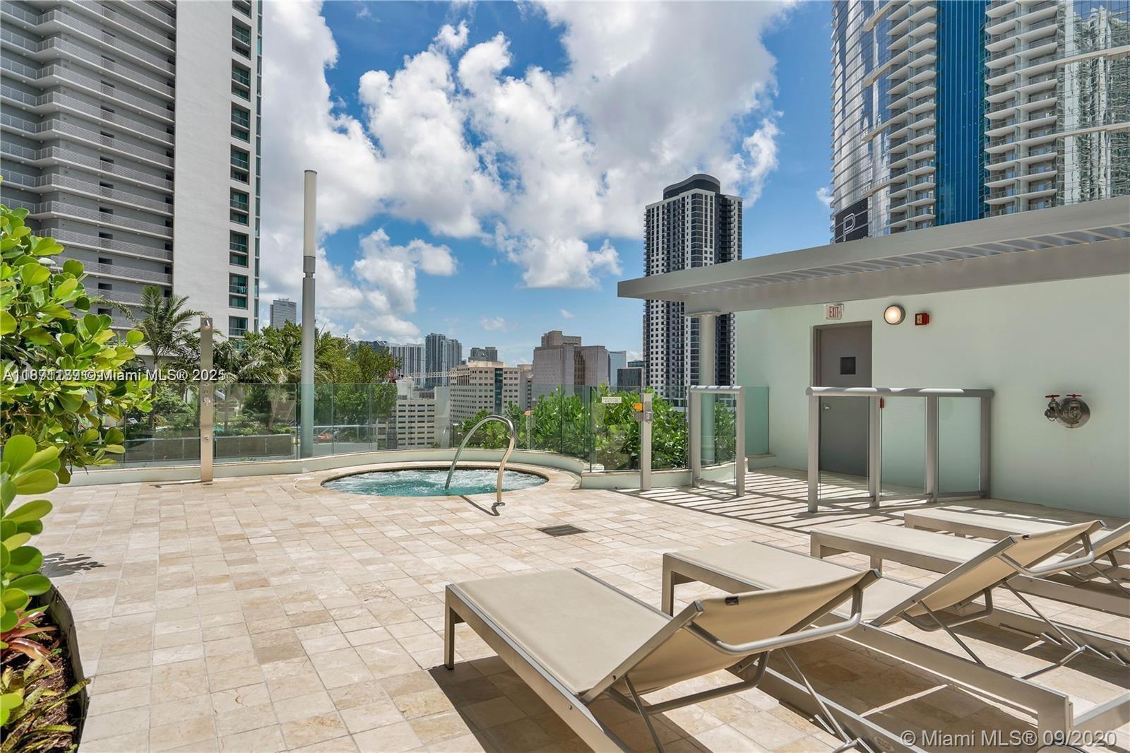 900 Biscayne Blvd #2005, Miami FL 33132