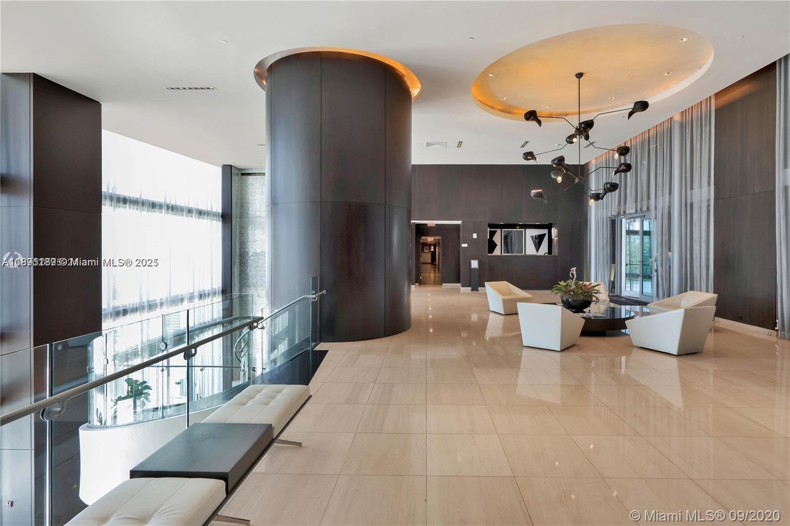 900 Biscayne Blvd #2005, Miami FL 33132