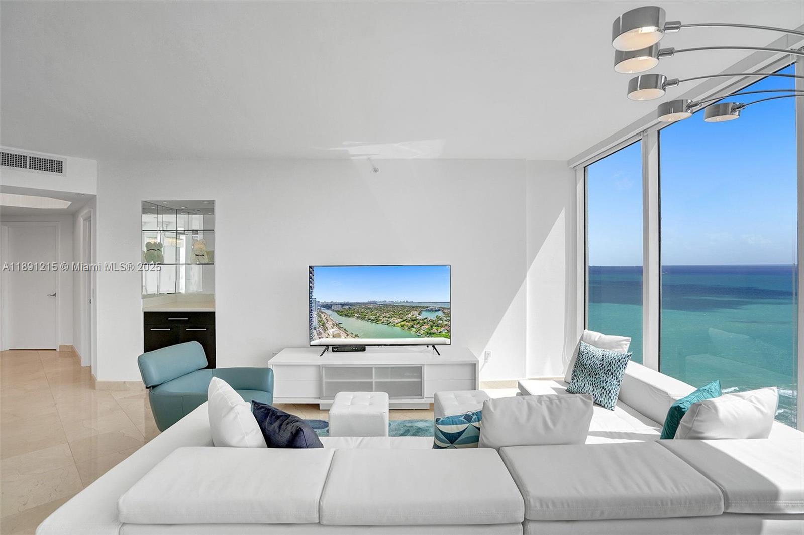 4779 Collins Ave #3705, Miami Beach FL 33140