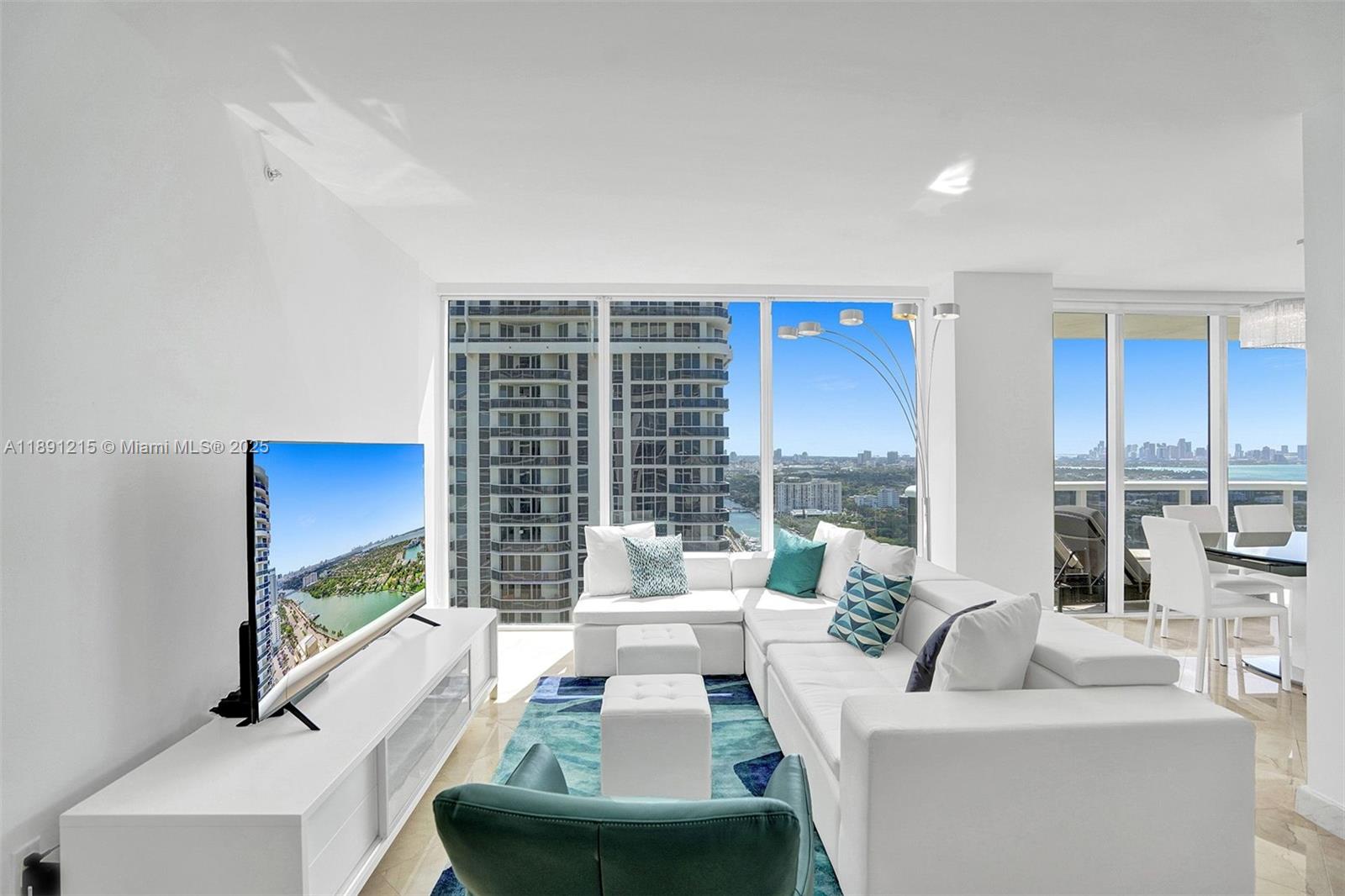 4779 Collins Ave #3705, Miami Beach FL 33140