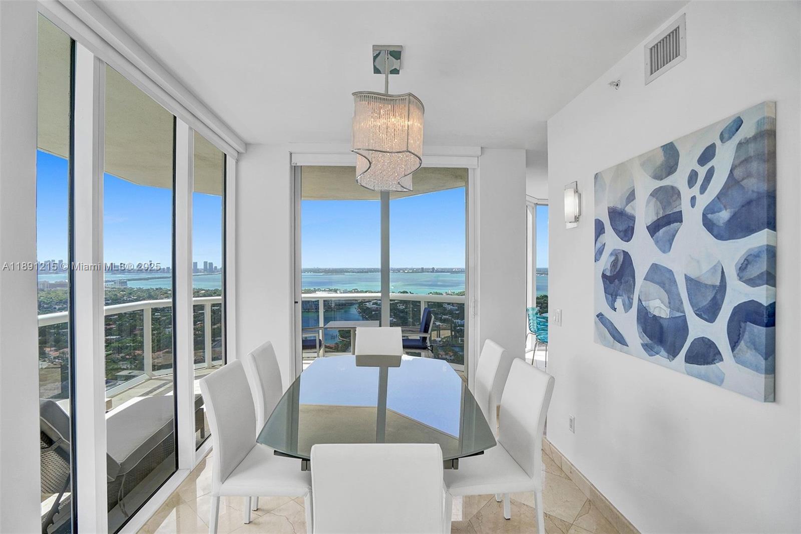 4779 Collins Ave #3705, Miami Beach FL 33140