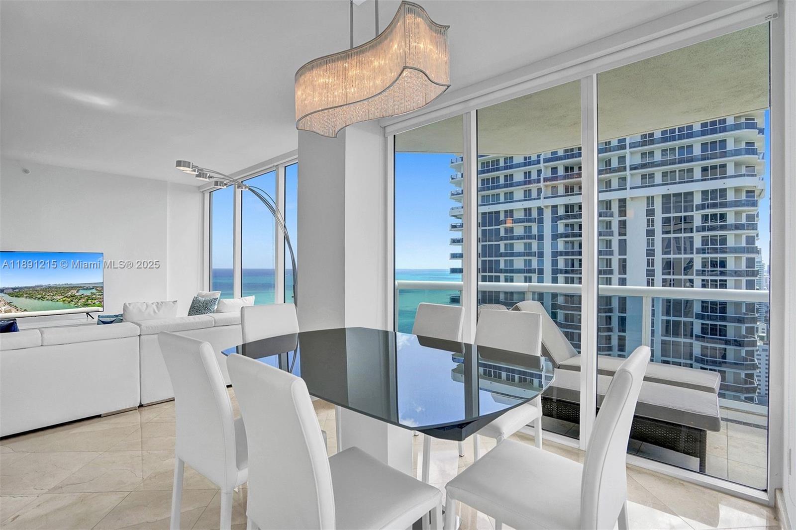 4779 Collins Ave #3705, Miami Beach FL 33140