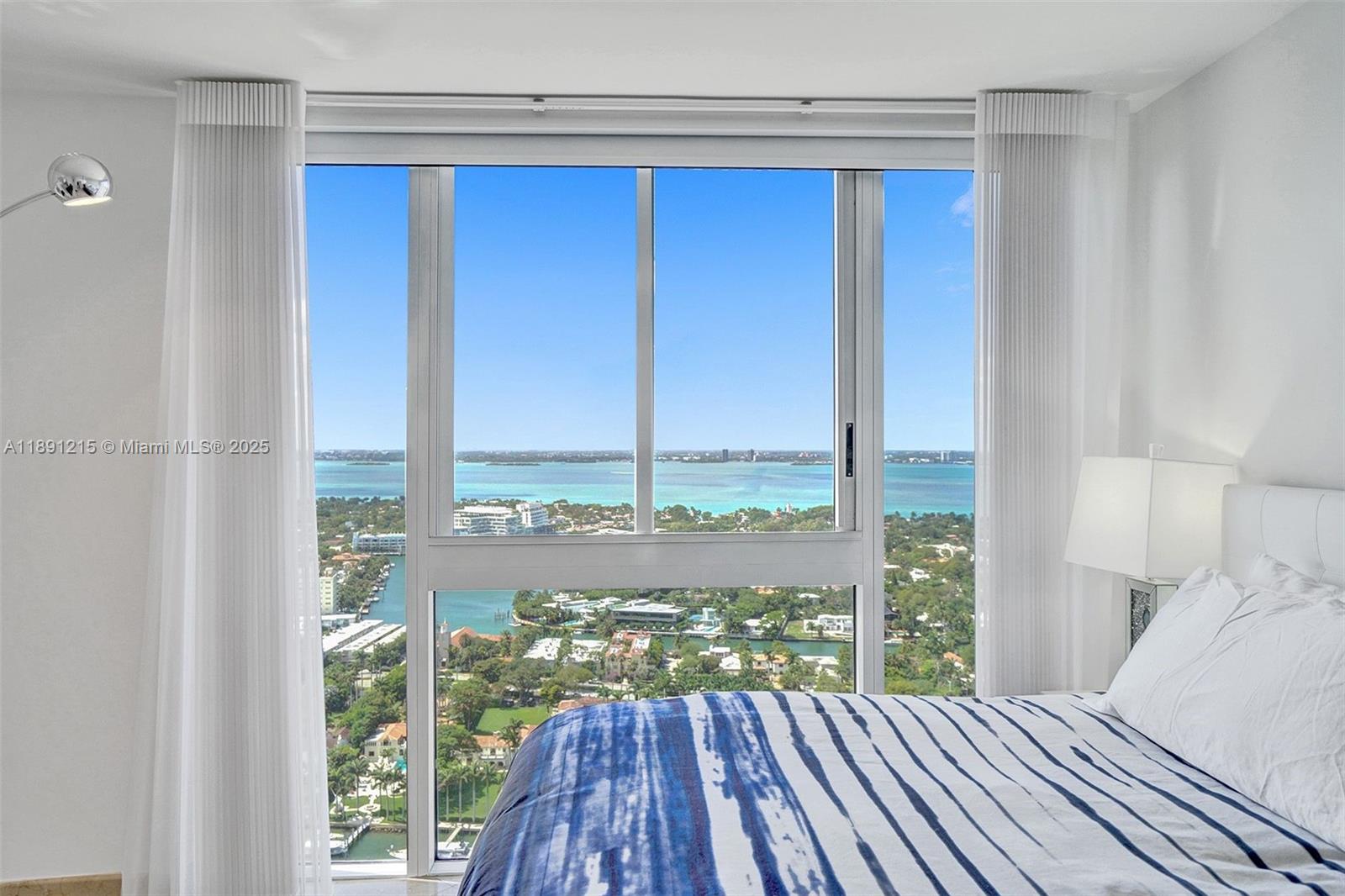 4779 Collins Ave #3705, Miami Beach FL 33140