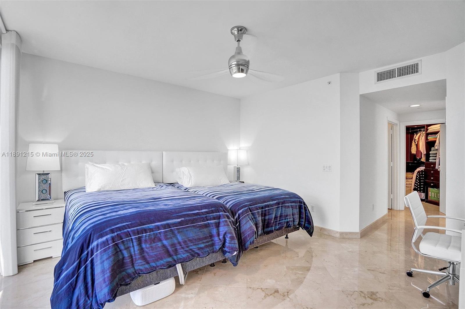 4779 Collins Ave #3705, Miami Beach FL 33140