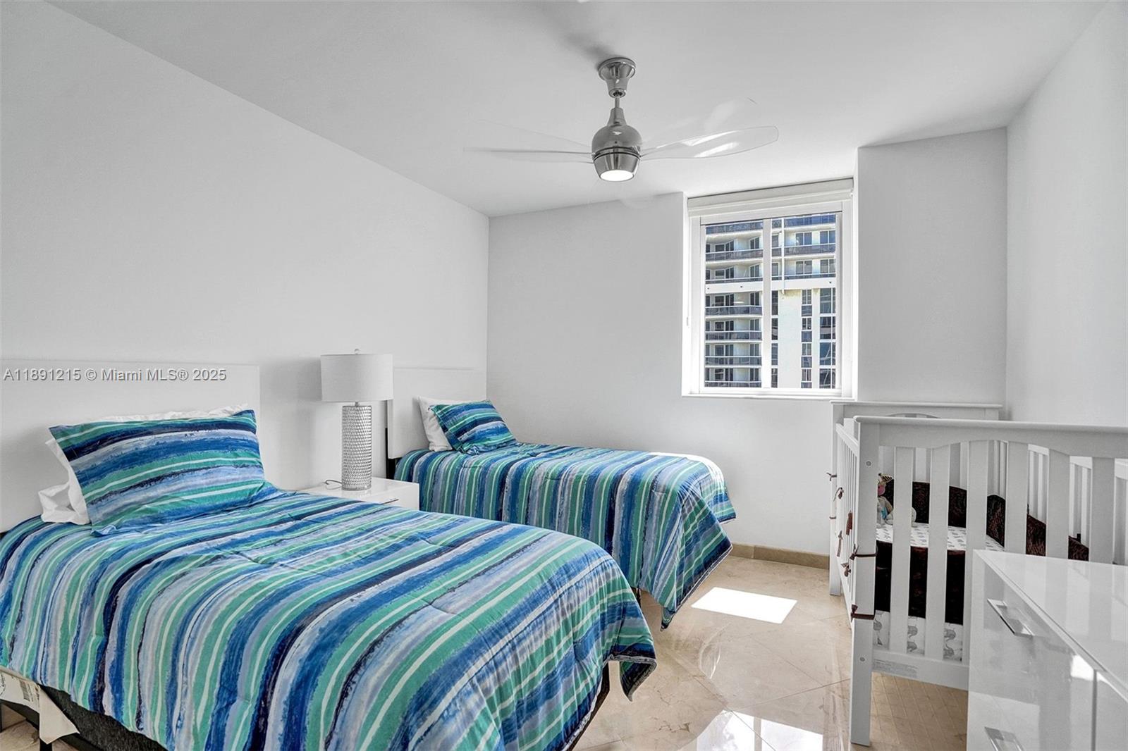 4779 Collins Ave #3705, Miami Beach FL 33140