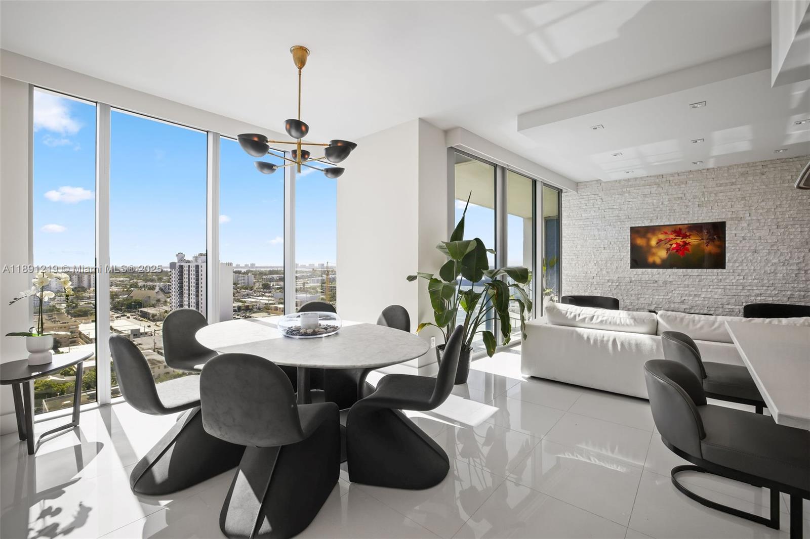 6899 Collins Ave #1610, Miami Beach FL 33141