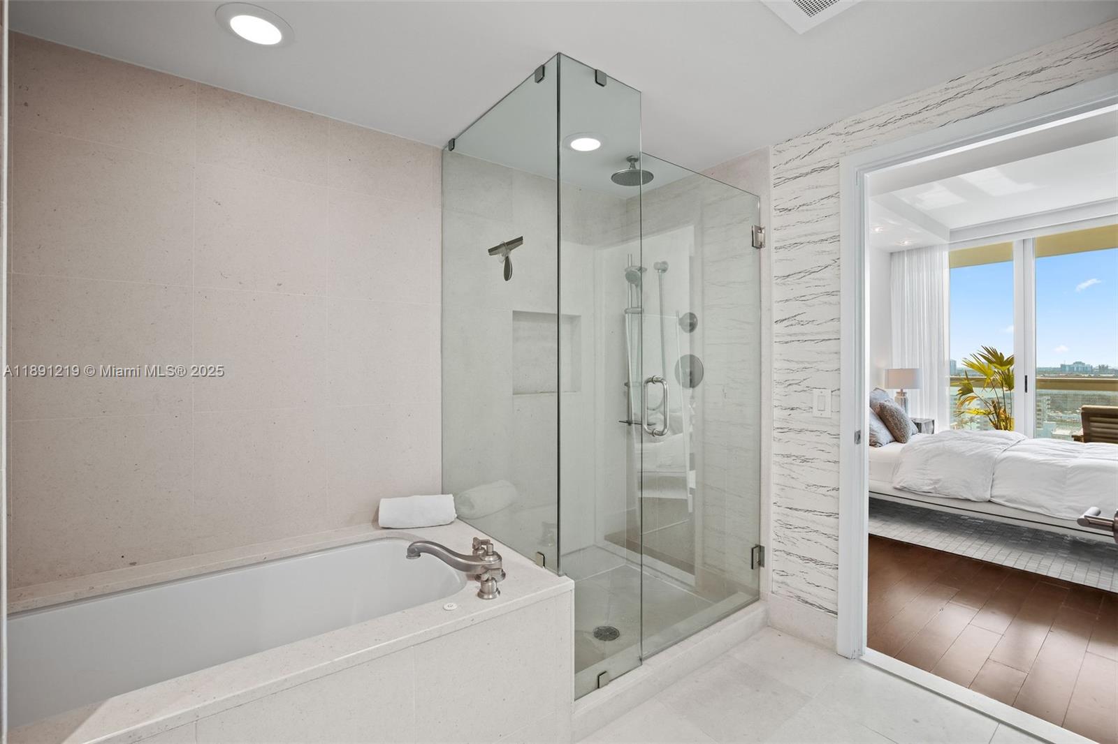 6899 Collins Ave #1610, Miami Beach FL 33141