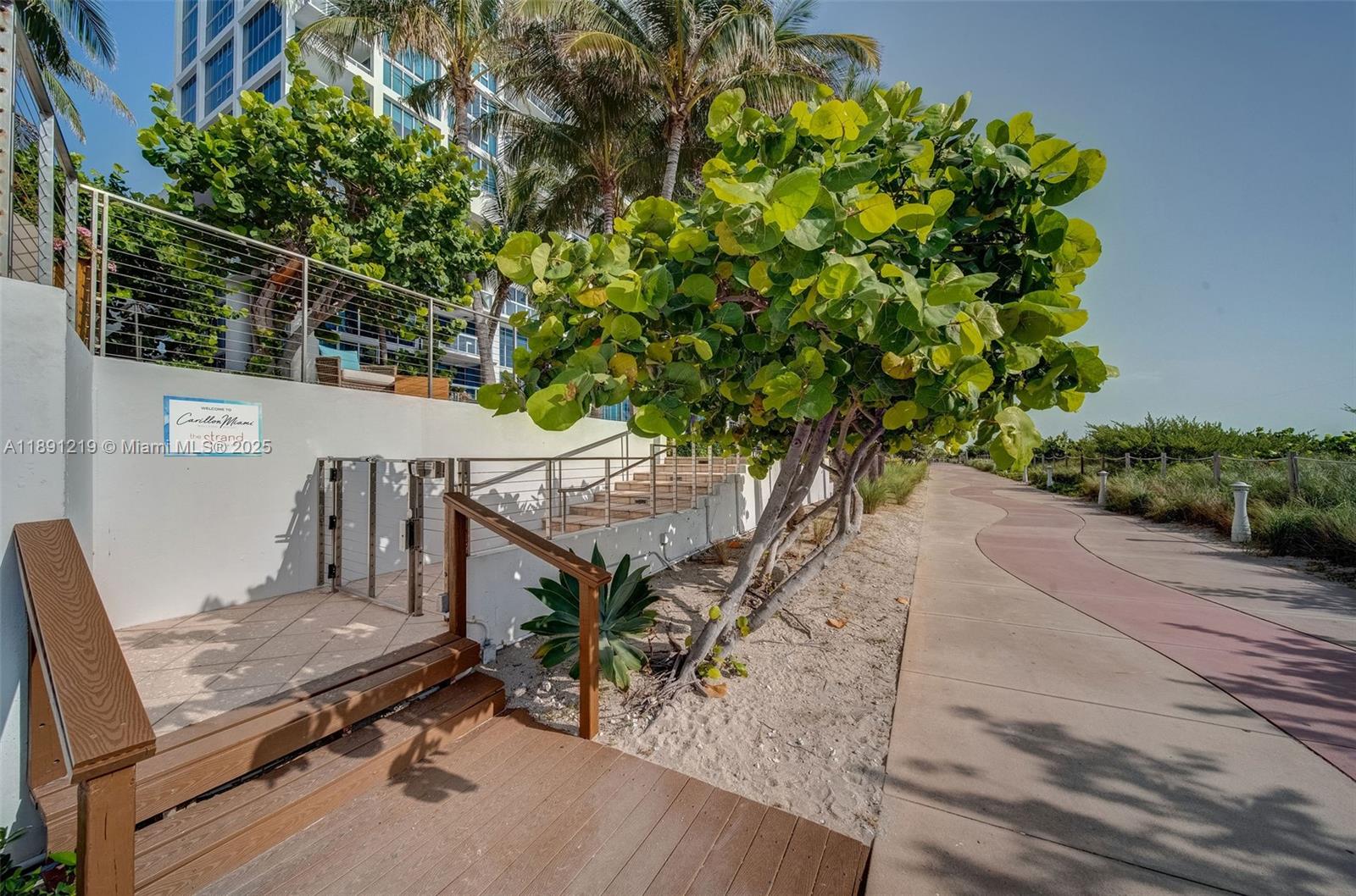 6899 Collins Ave #1610, Miami Beach FL 33141