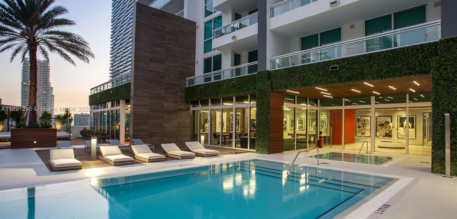 1080 Brickell Ave #2905, Miami FL 33131